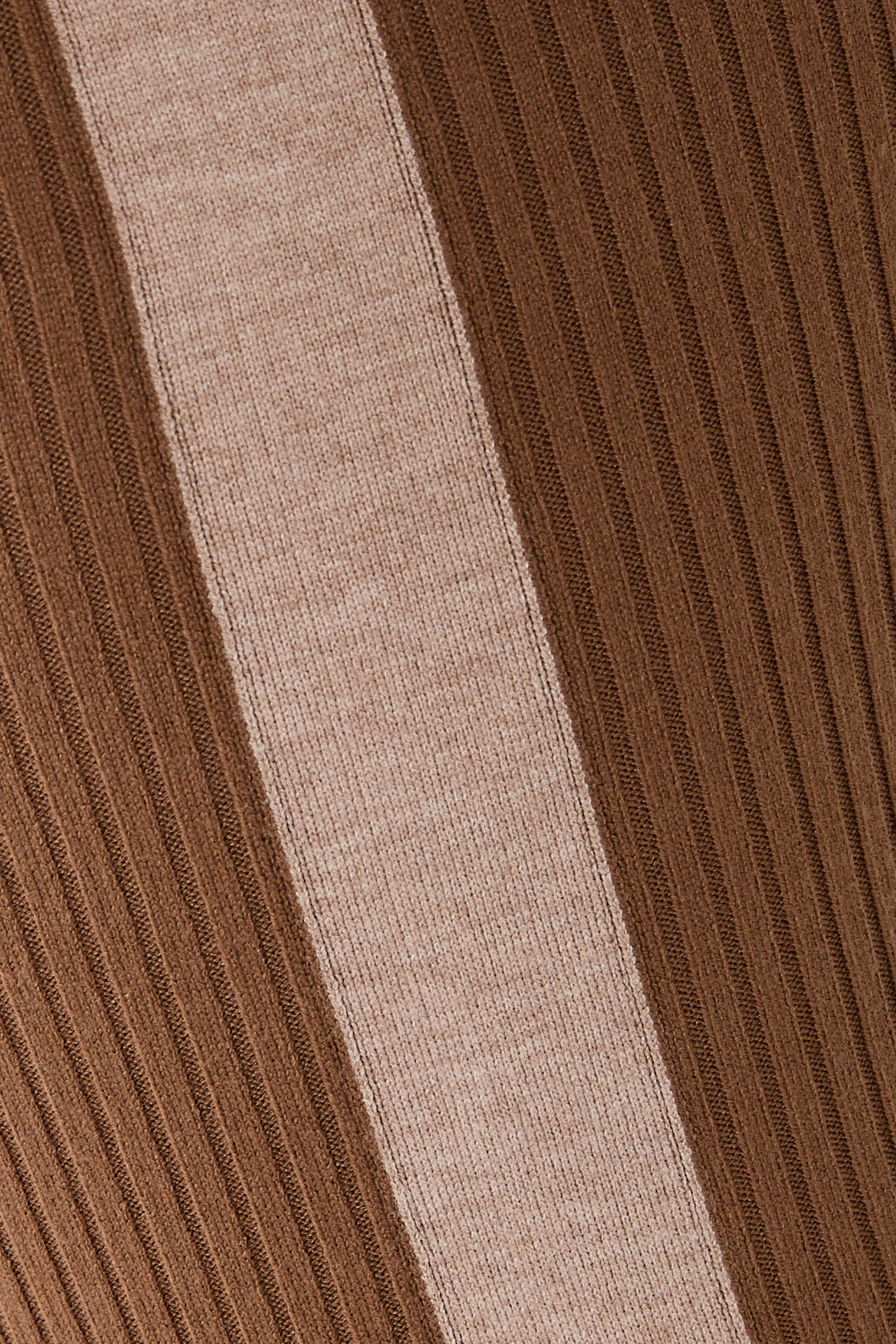 لغينغز ايدن منسوج