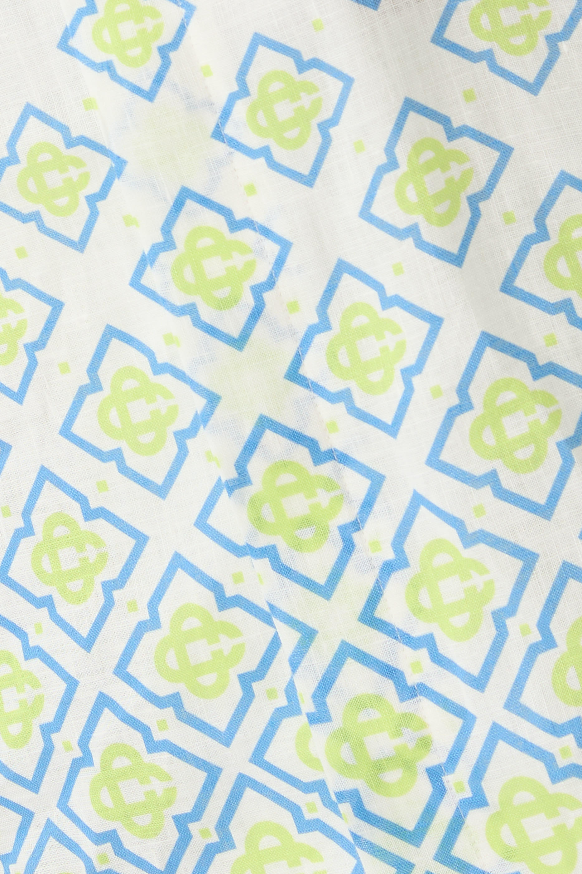 قميص بنقشة حرف شعار الماركة بلون متدرج كتان