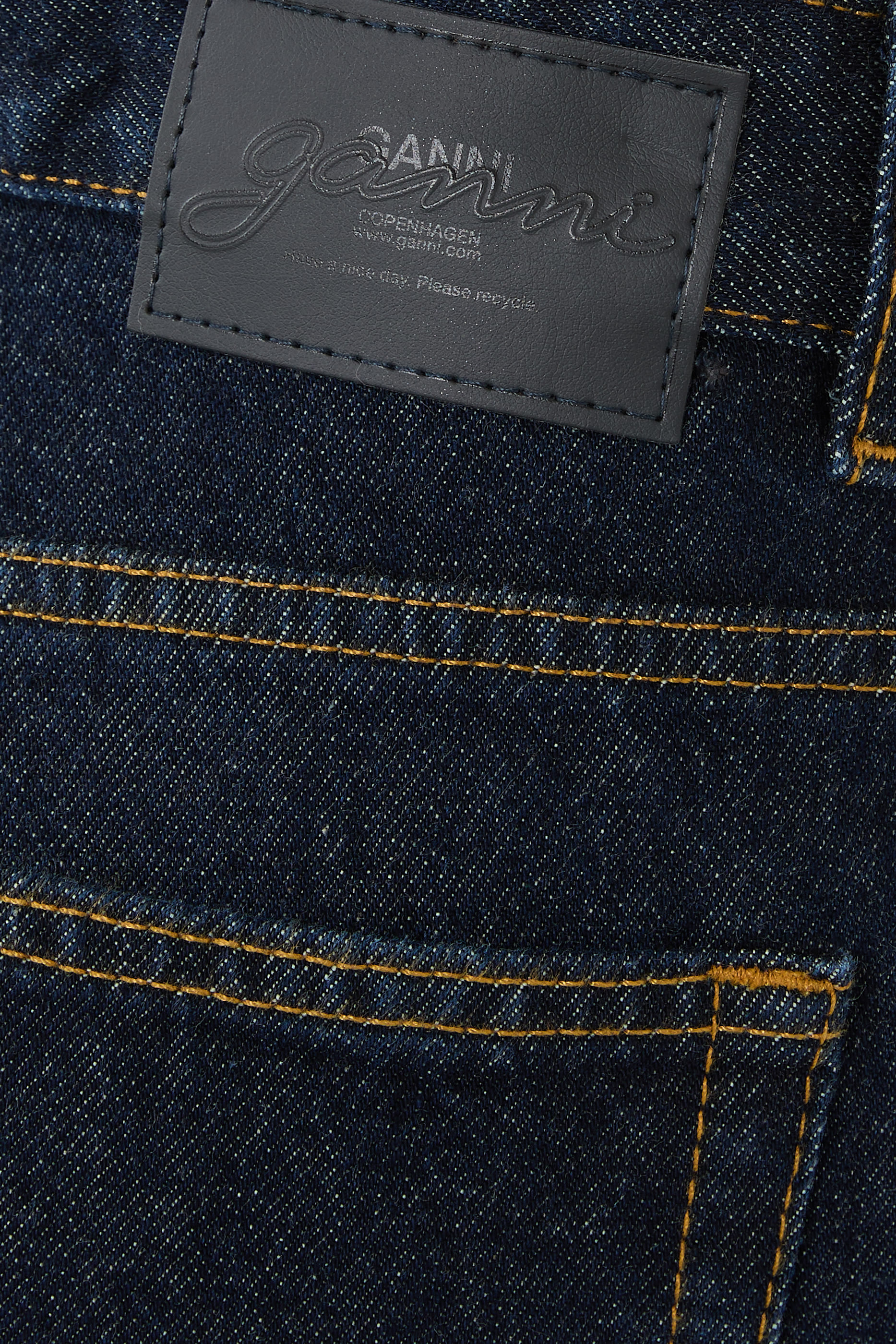 بنطال جينز أنجي