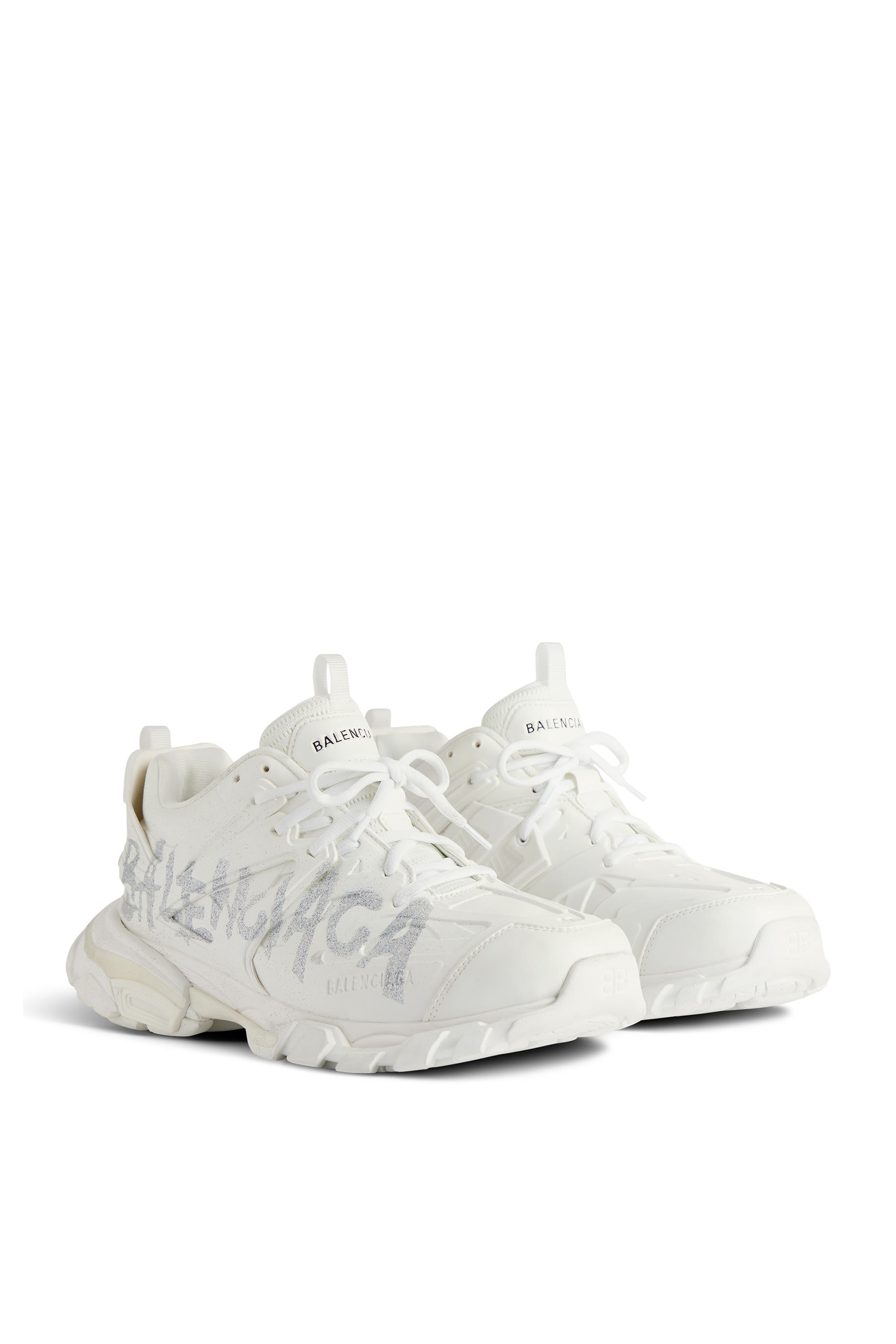 سنيكرز تراك بنقشة بشعار الماركة بتصميم طلاء أظافر للنساء