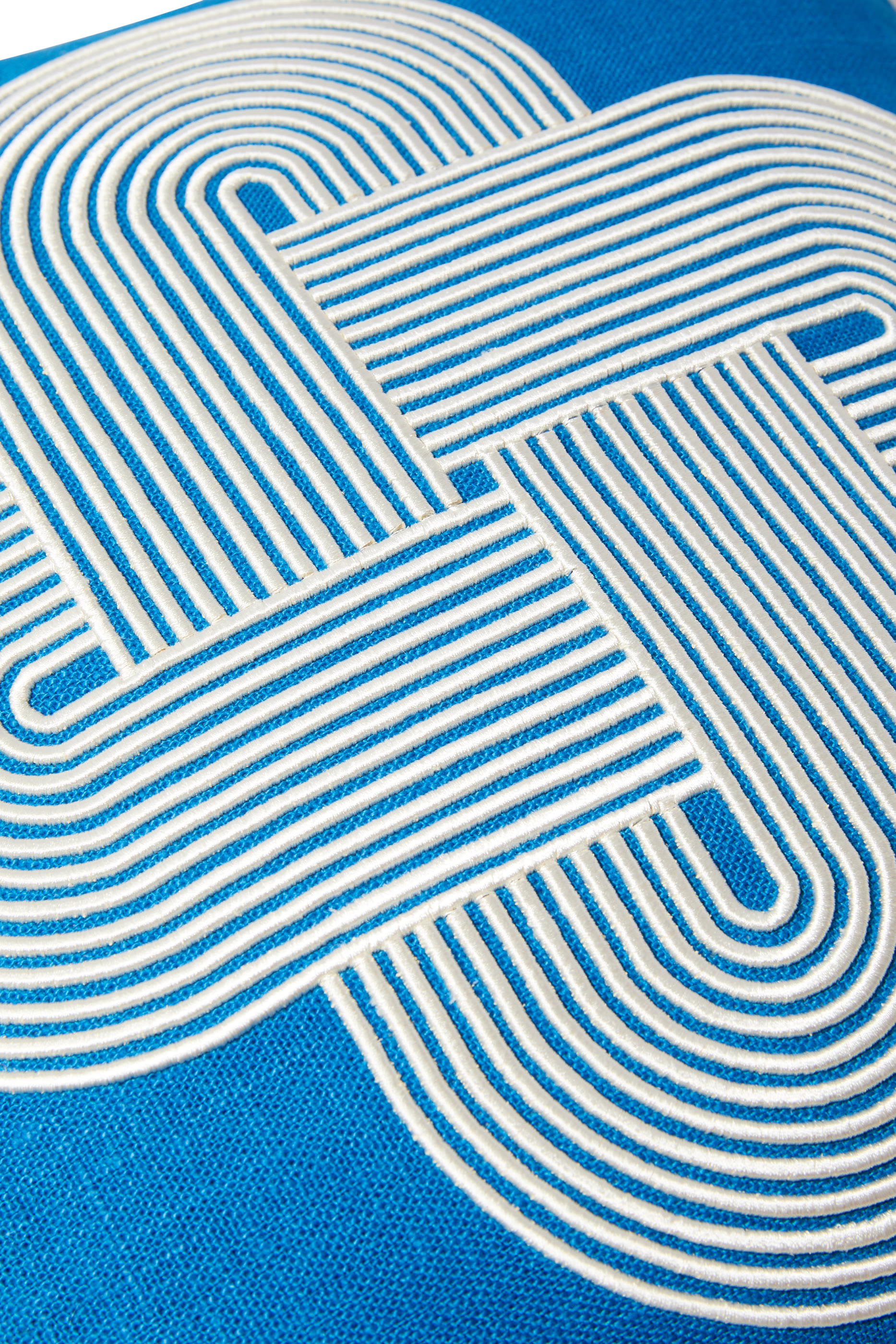 وسادة بومبيدو بلس