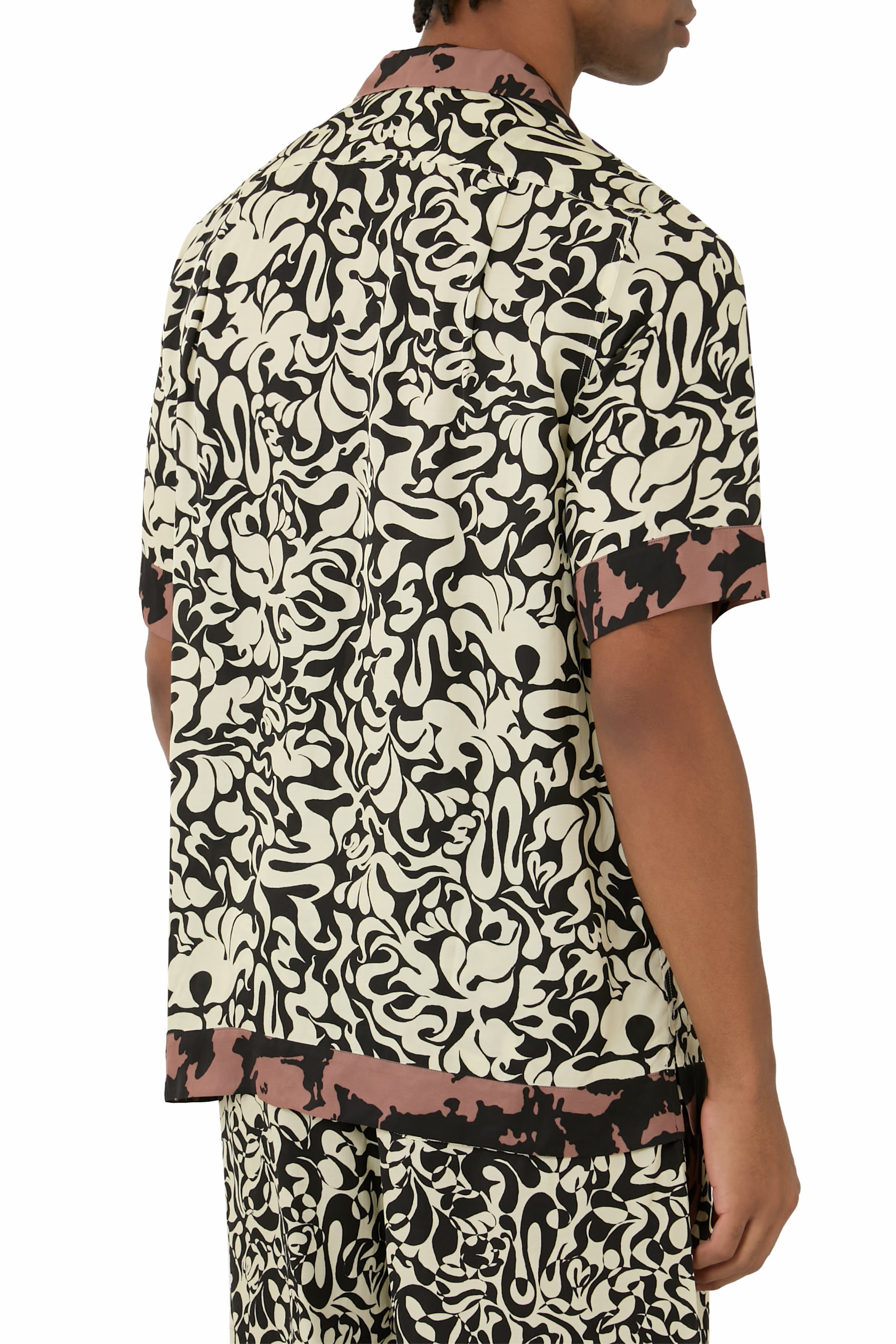 قميص كارلتون