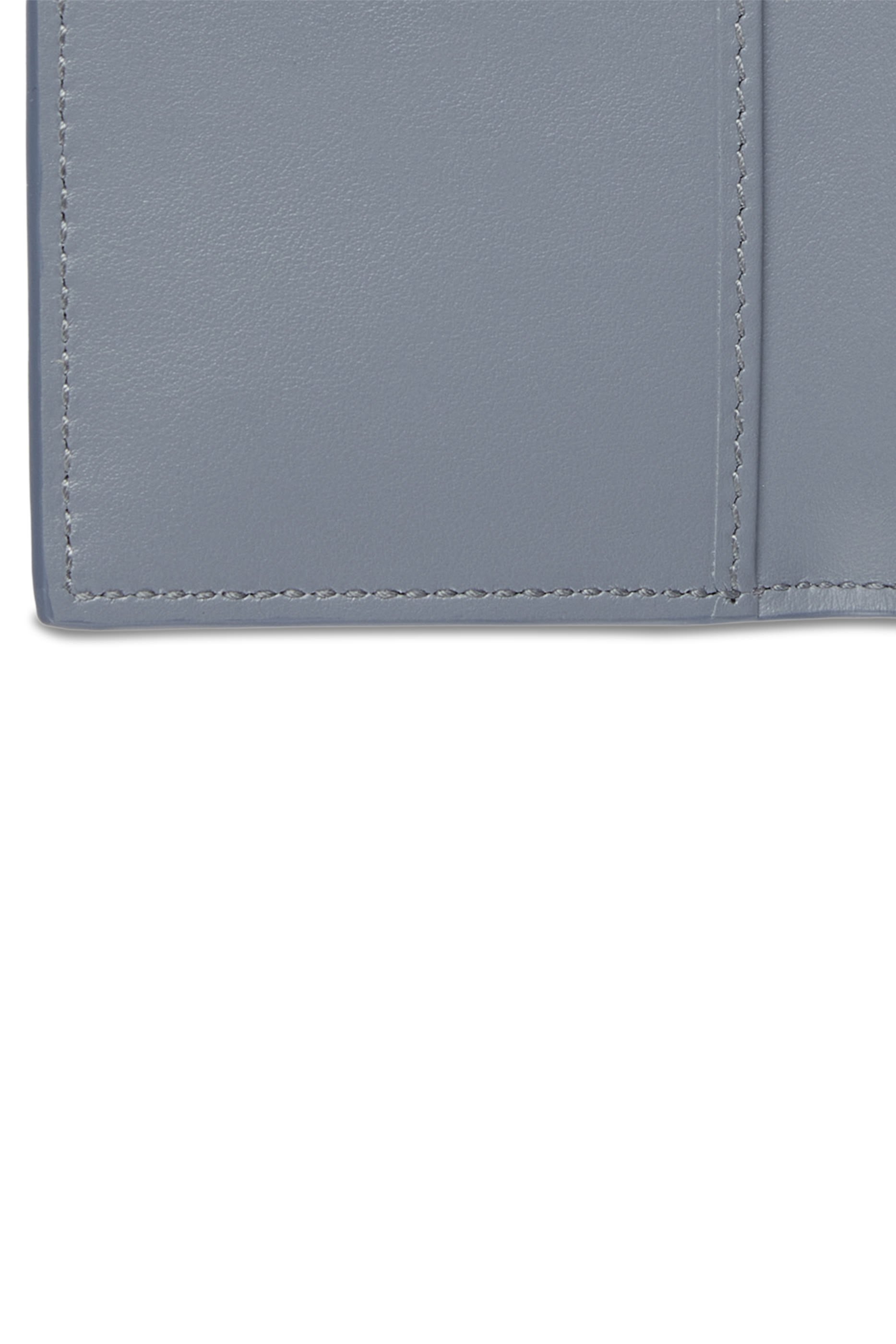 حافظة بطاقات طويلة بشعار الماركة