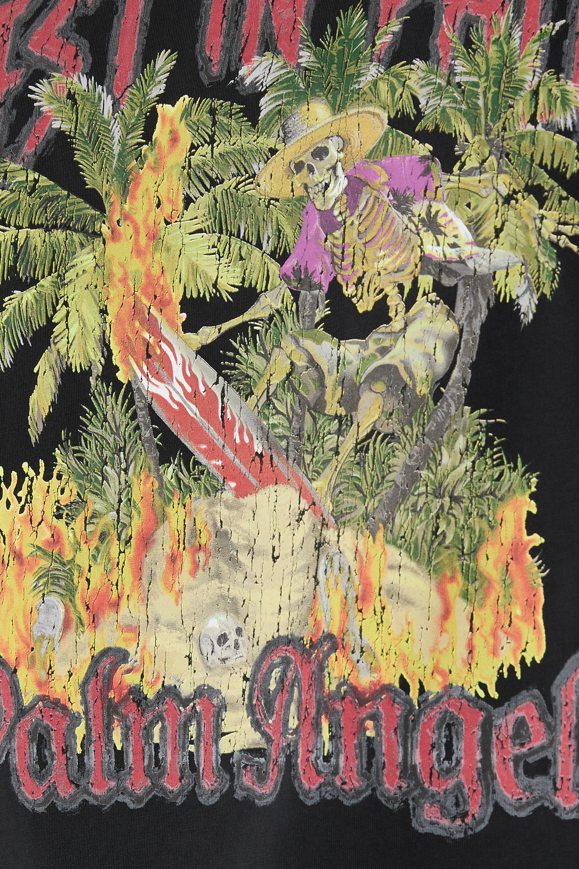 تيشيرت بشعار ريست إن بالم