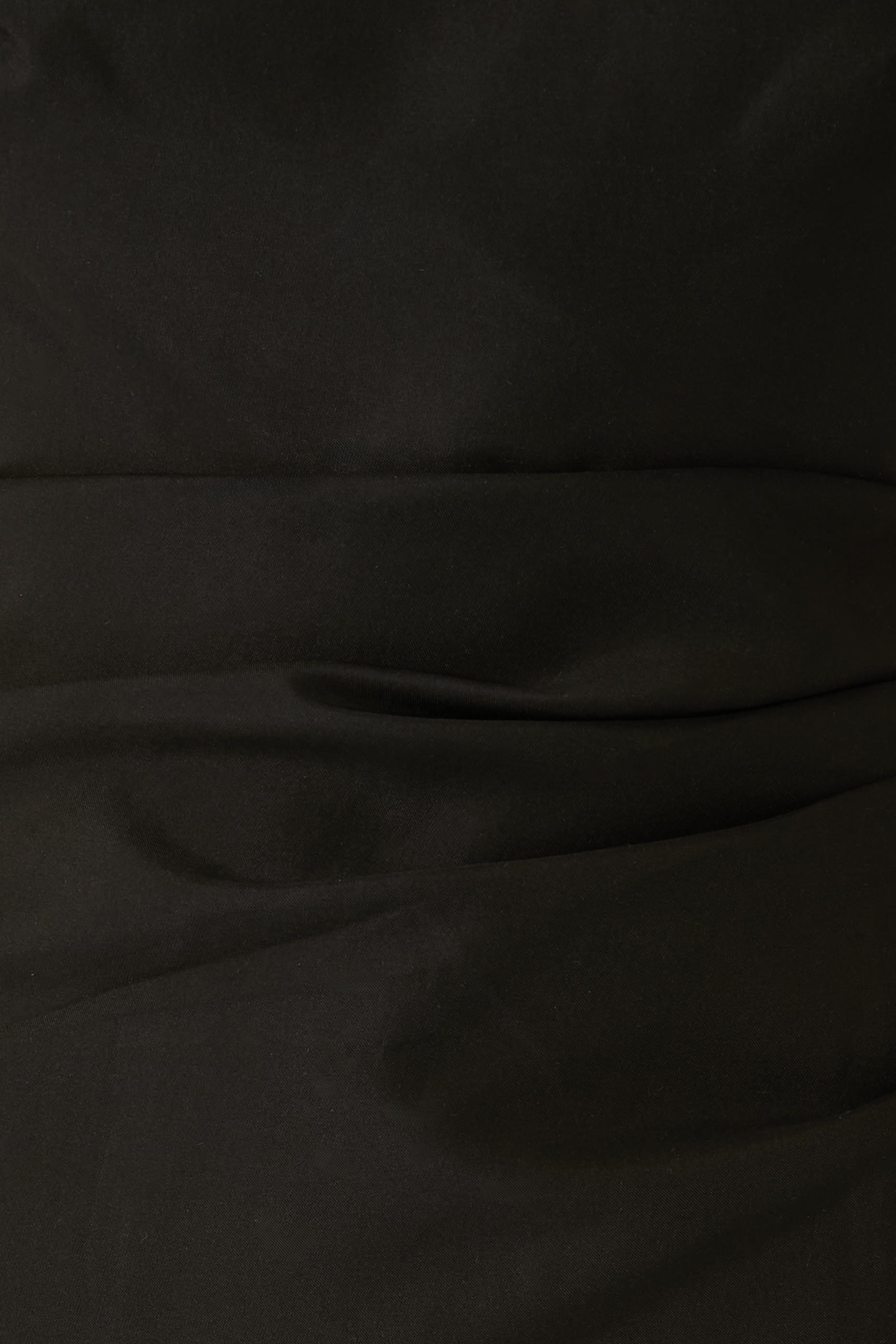 فستان أوتيس درابيه بياقة عالية متوسط الطول