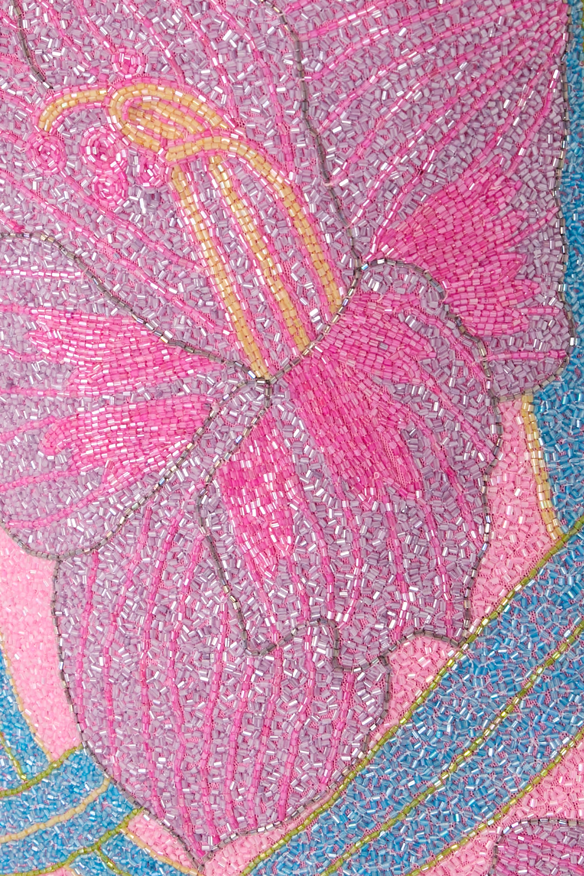 فستان تيفاني قصير مرصع بخرز