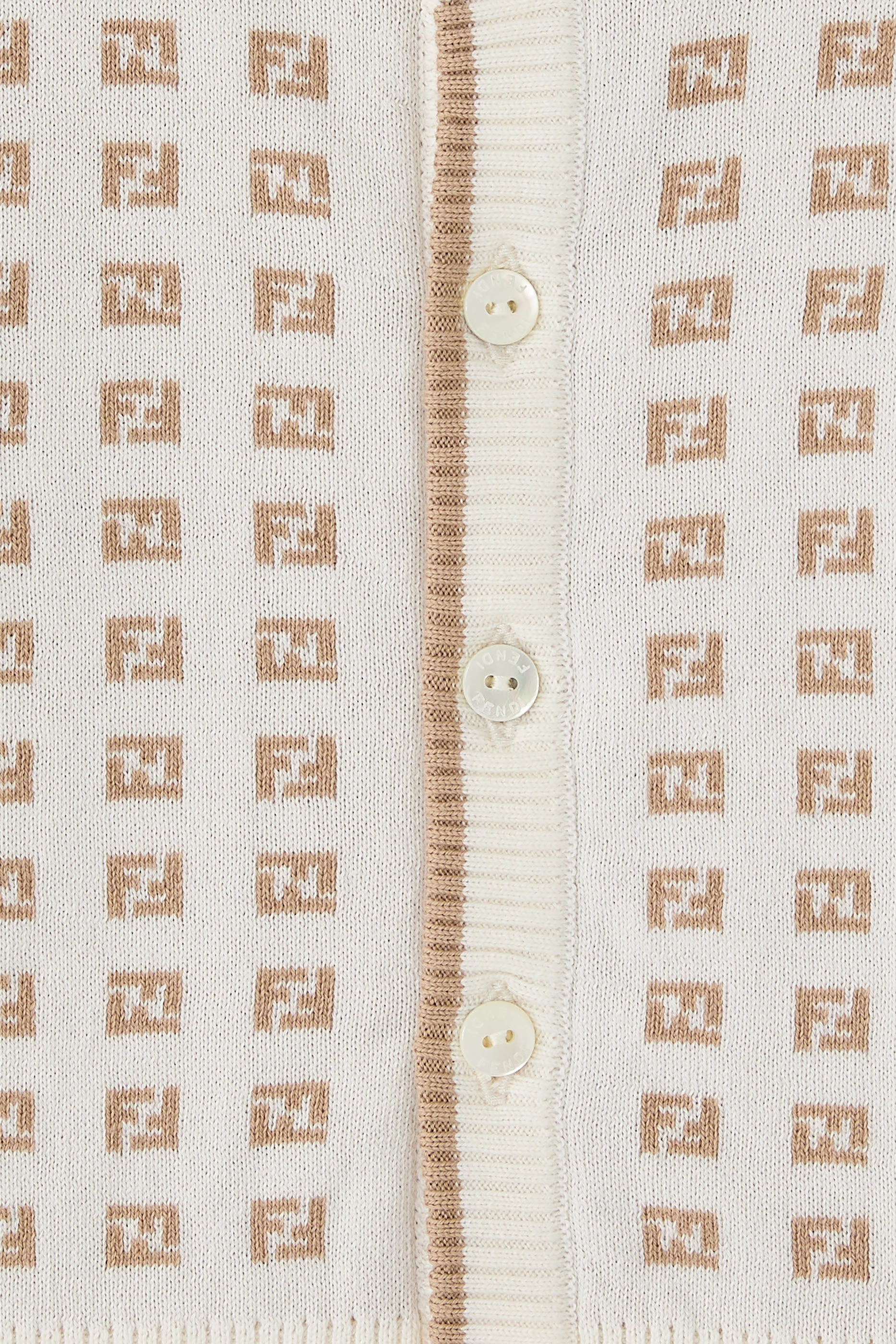 كارديجان مزين كليا بشعار الماركة للأطفال