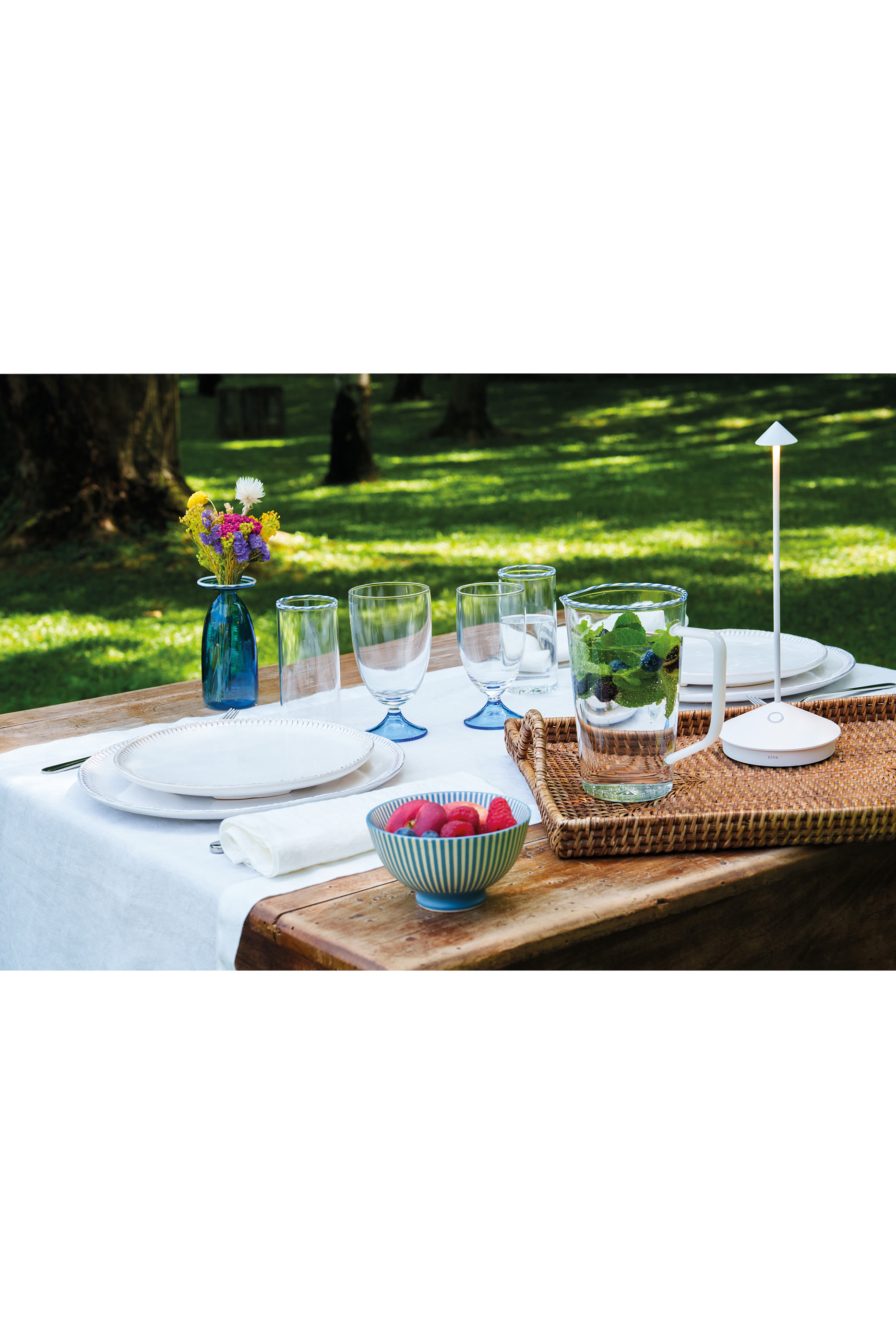 مصباح طاولة بينا برو