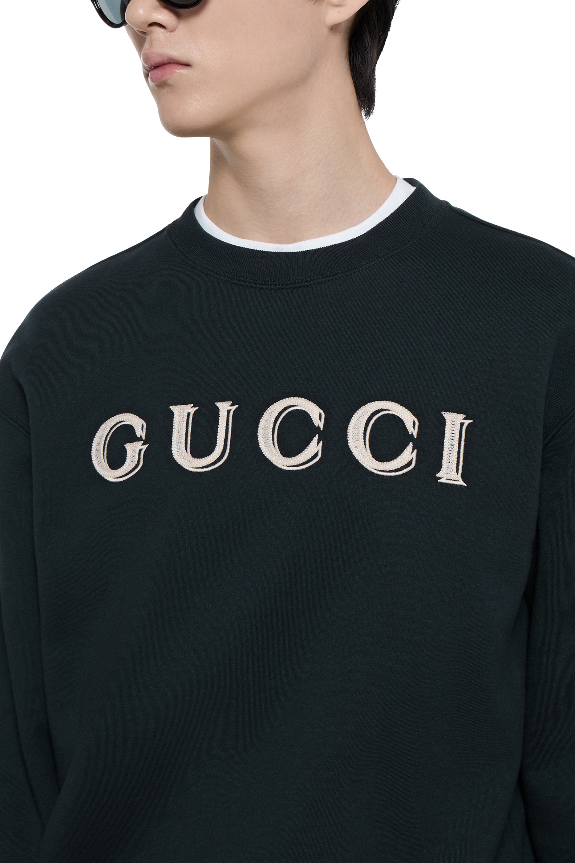 سويت شيرت مطرز بشعار الماركة قطن جرسيه