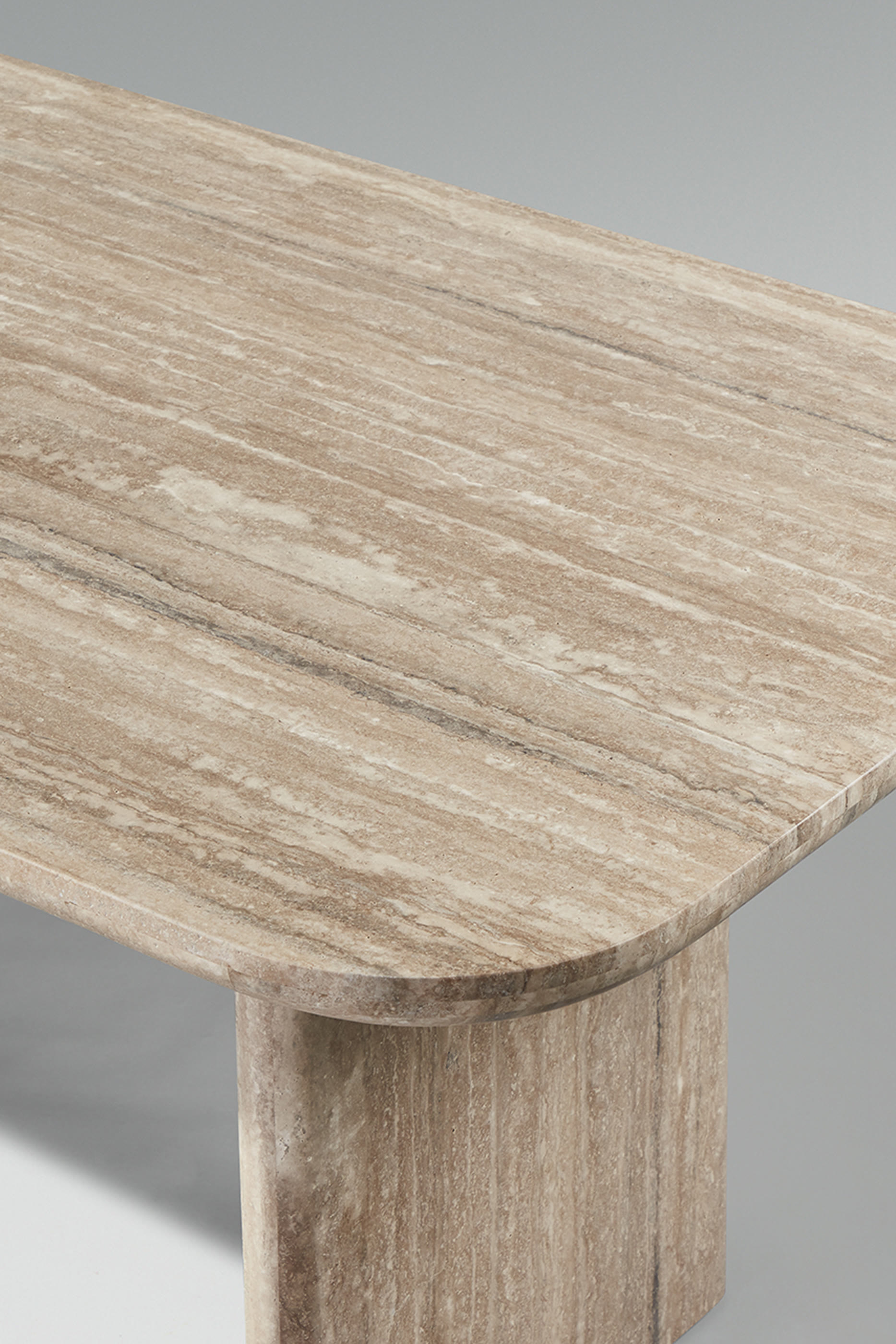 طاولة طعام فورد