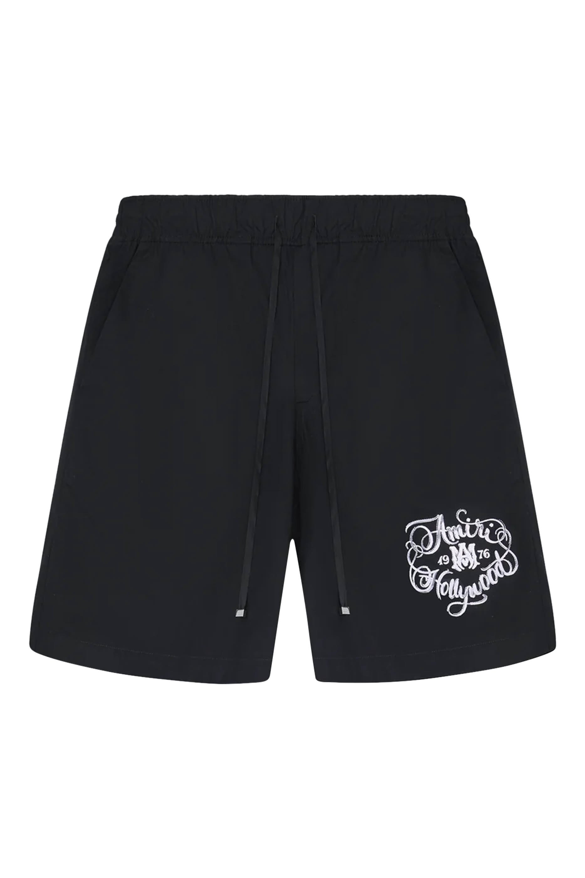 شورت بطبعة هوليود