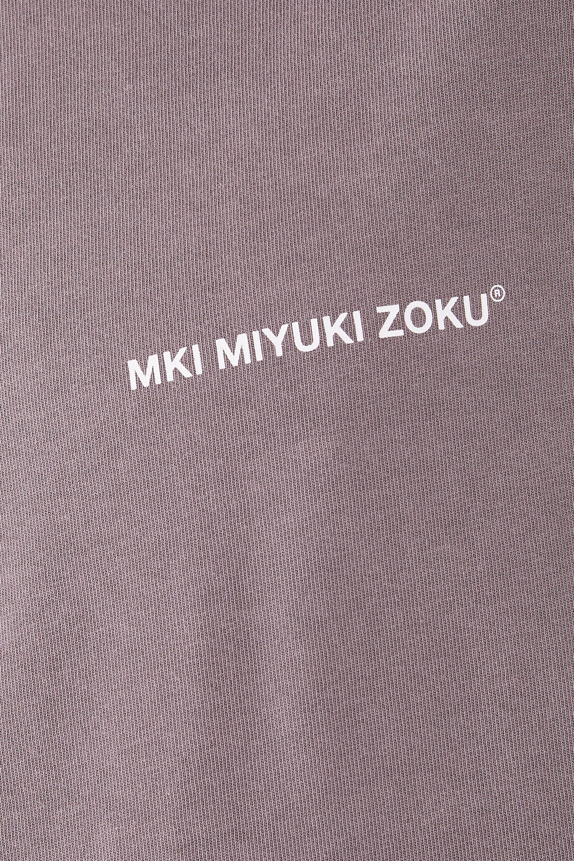 تيشيرت يونيفورم