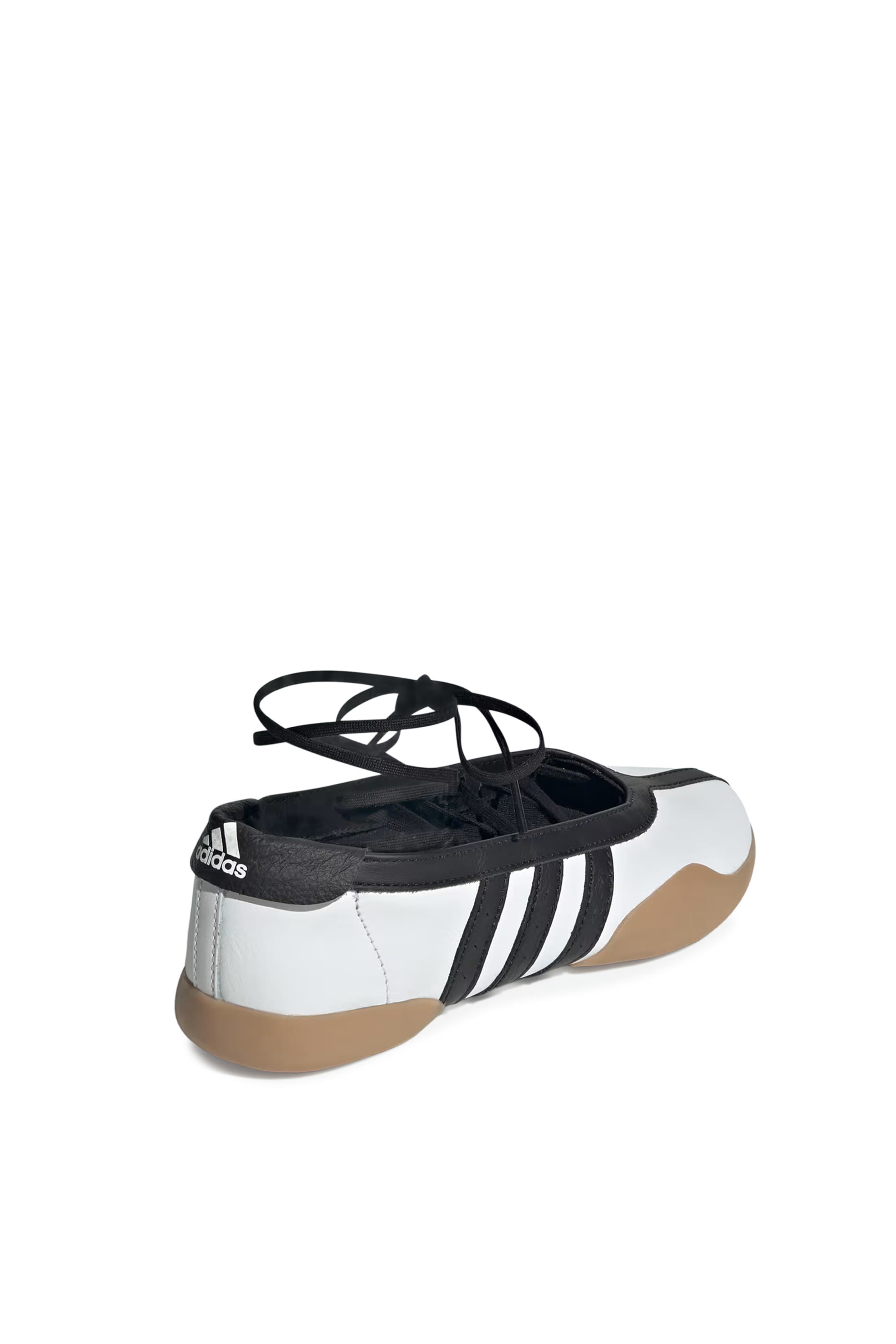 حذاء بالرينا تايكوندو مي