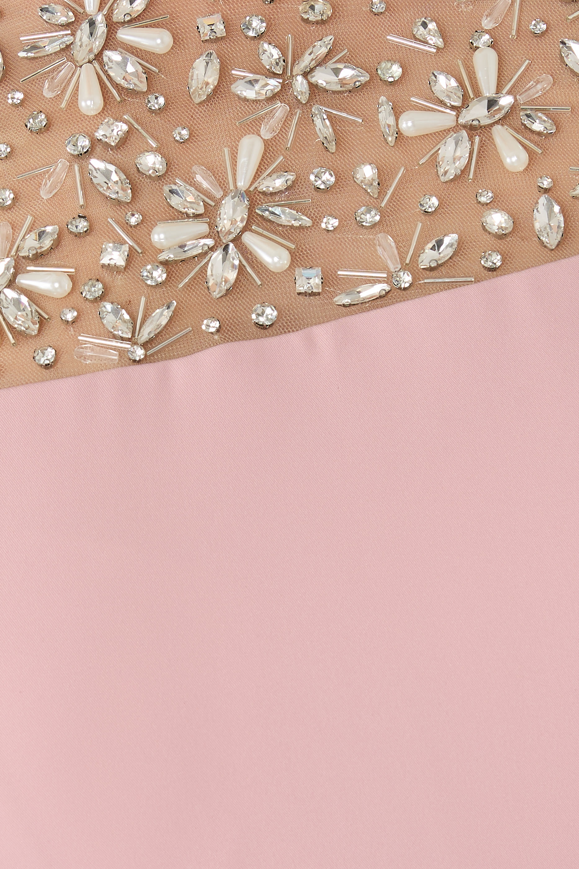 فستان كاليبسو مطرز طويل