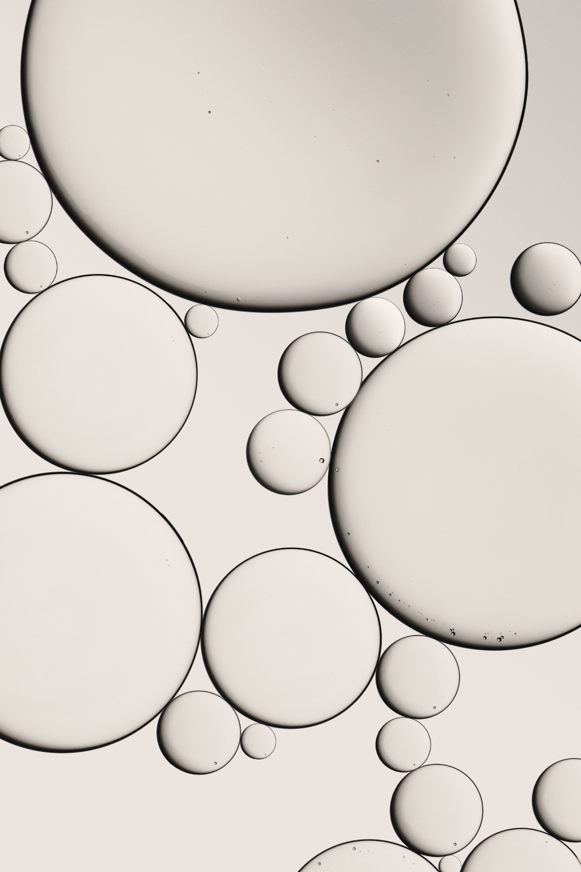 زيت مضاد للتجعد