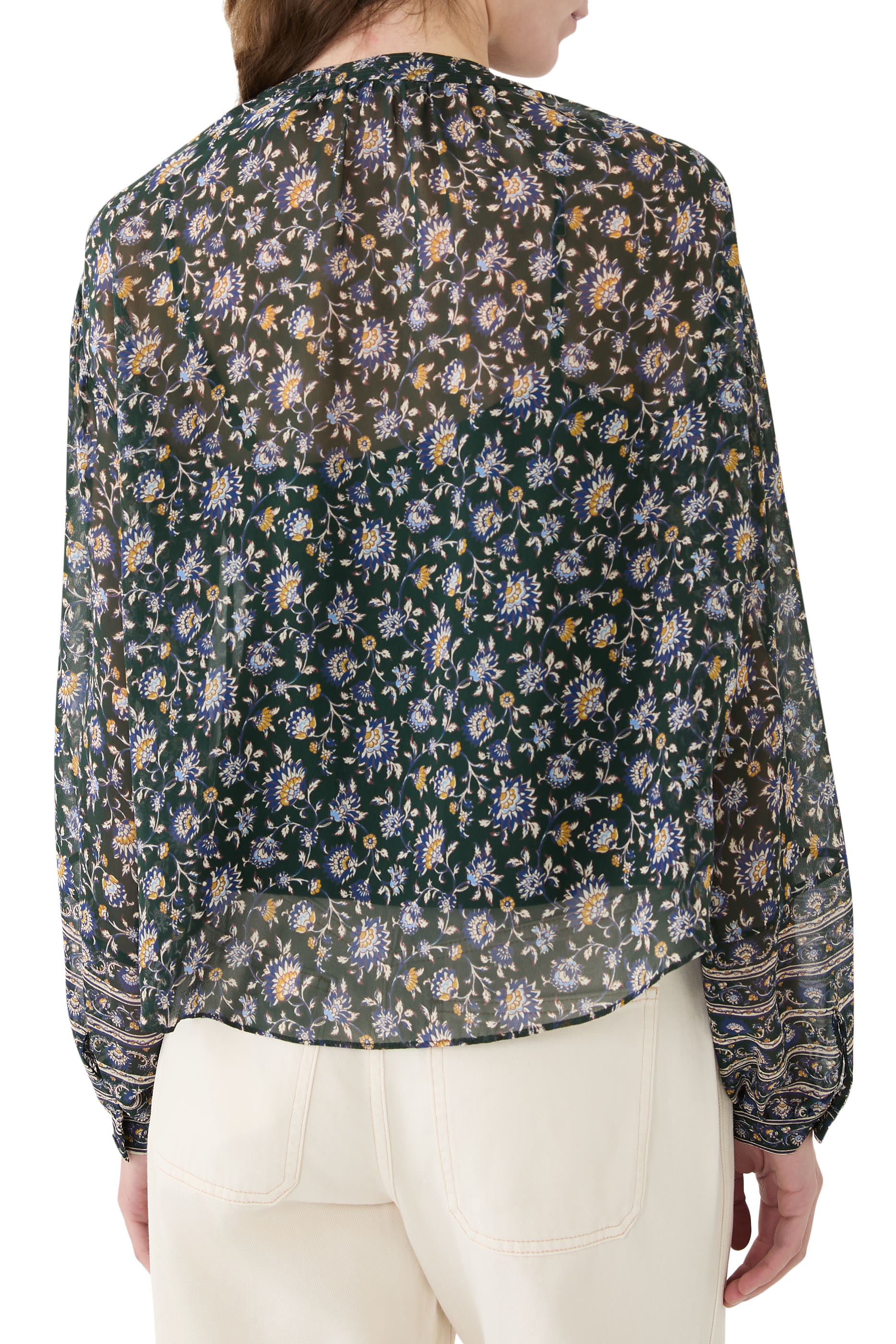 بلوزة لولي بأزرار للإغلاق ونقشة أزهار