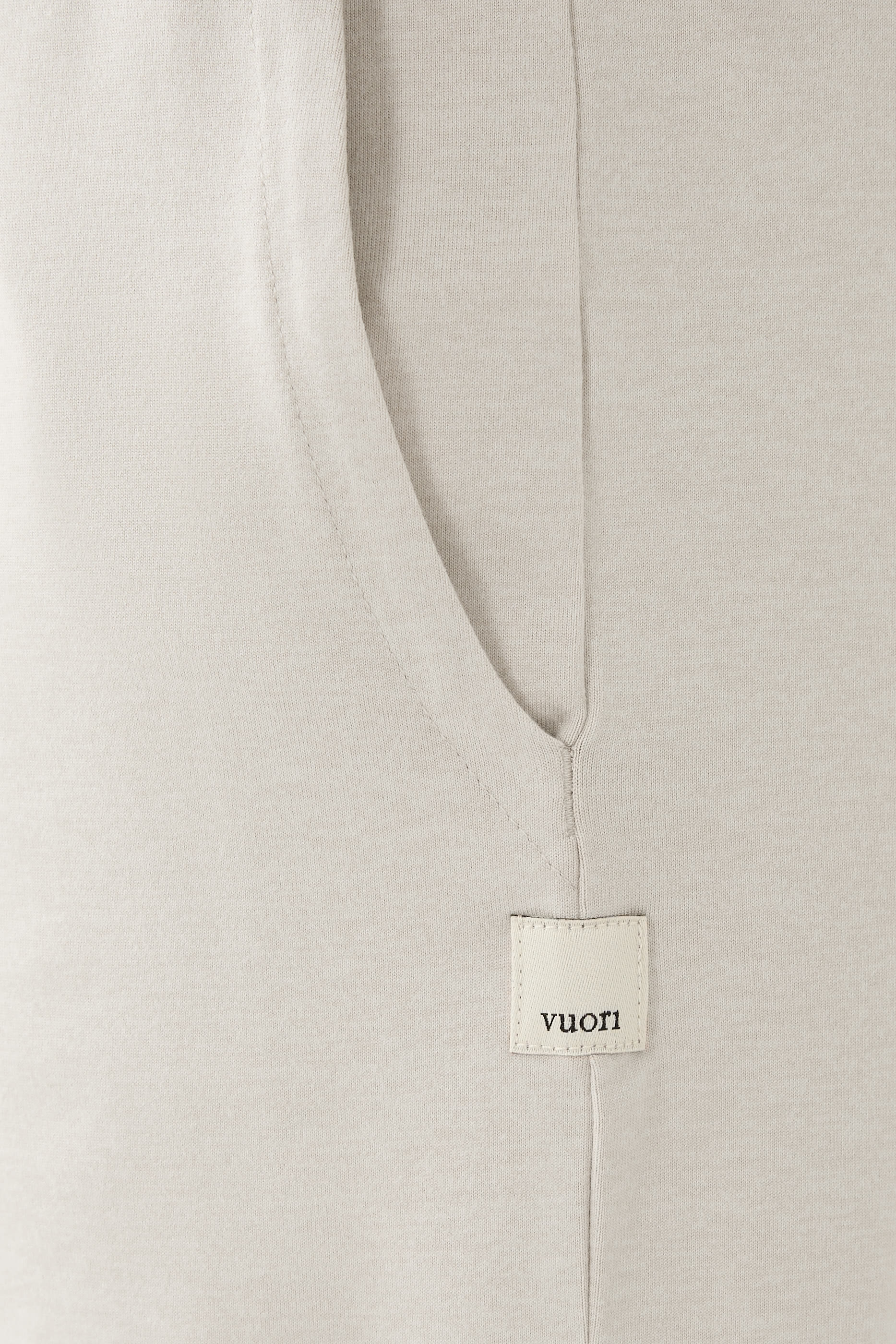 بنطال هالو إسينشال بقصة ساق واسعة