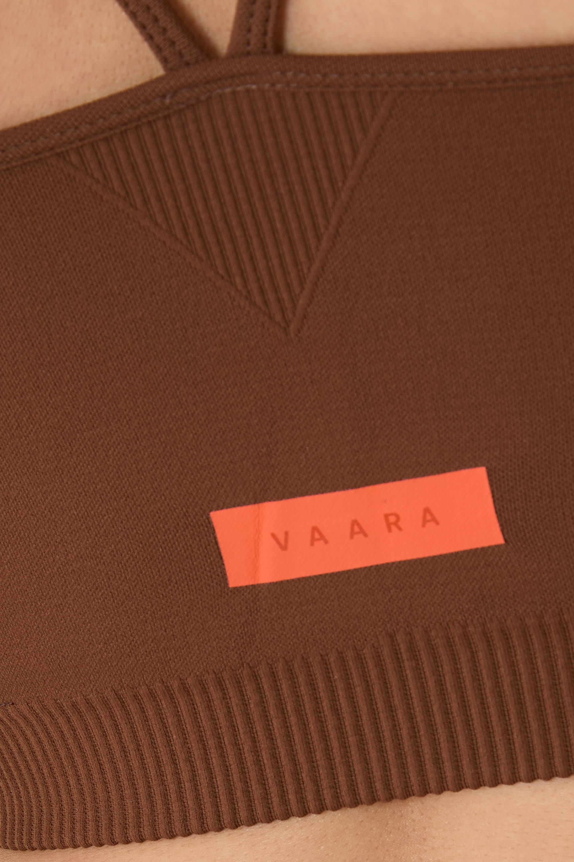 حمالة صدر منسوجة بلا حياكة