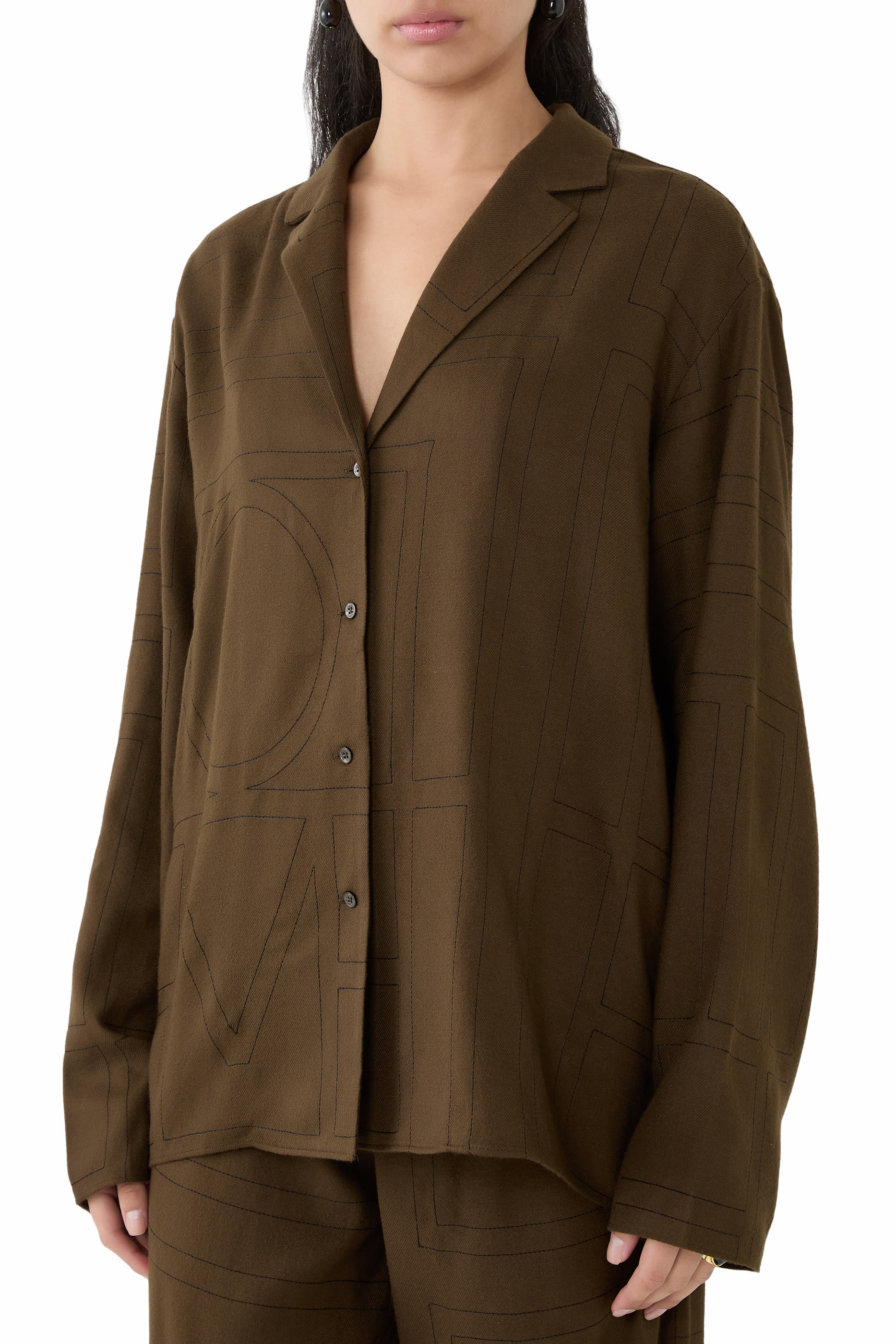 قطعة بيجامة علوية بشعار الماركة فلانيل