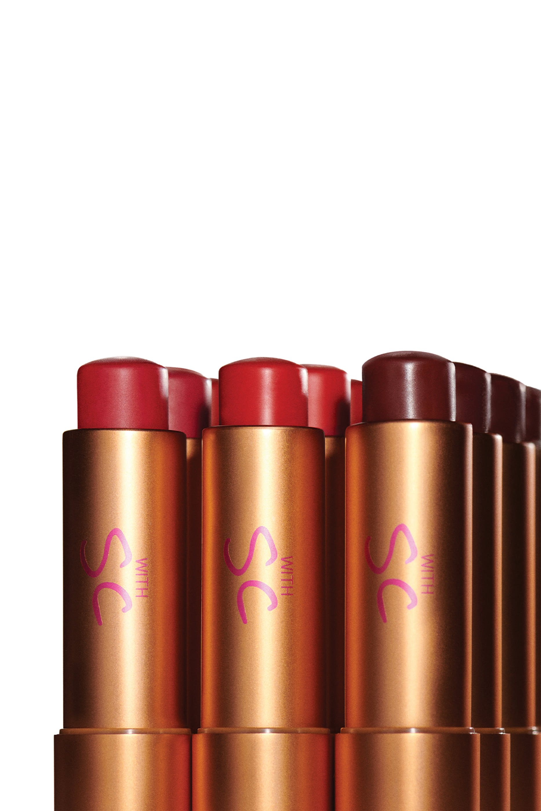 مجموعة ثلاثية مرطب وملون