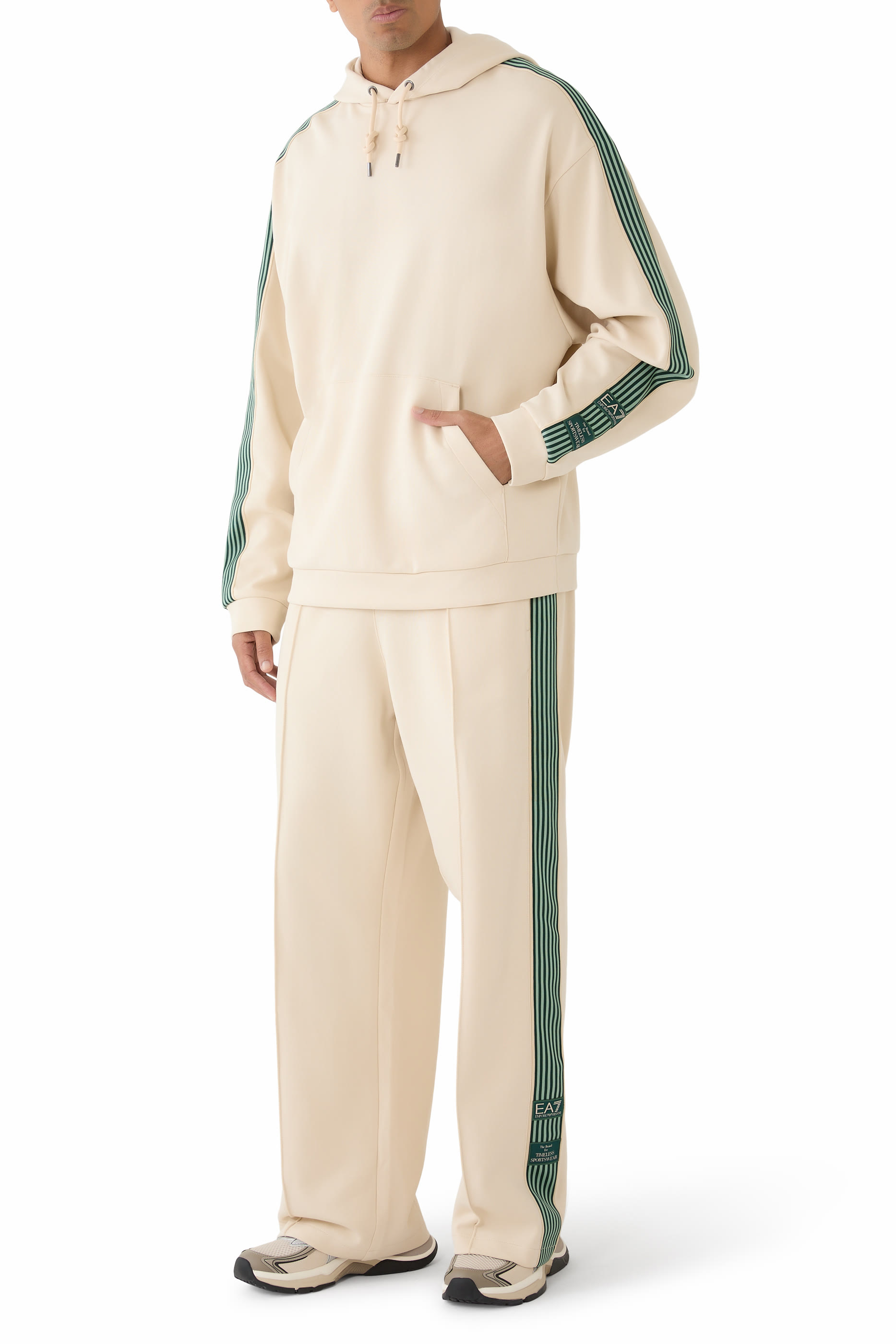 بنطال رياضي برقعة شعار الماركة