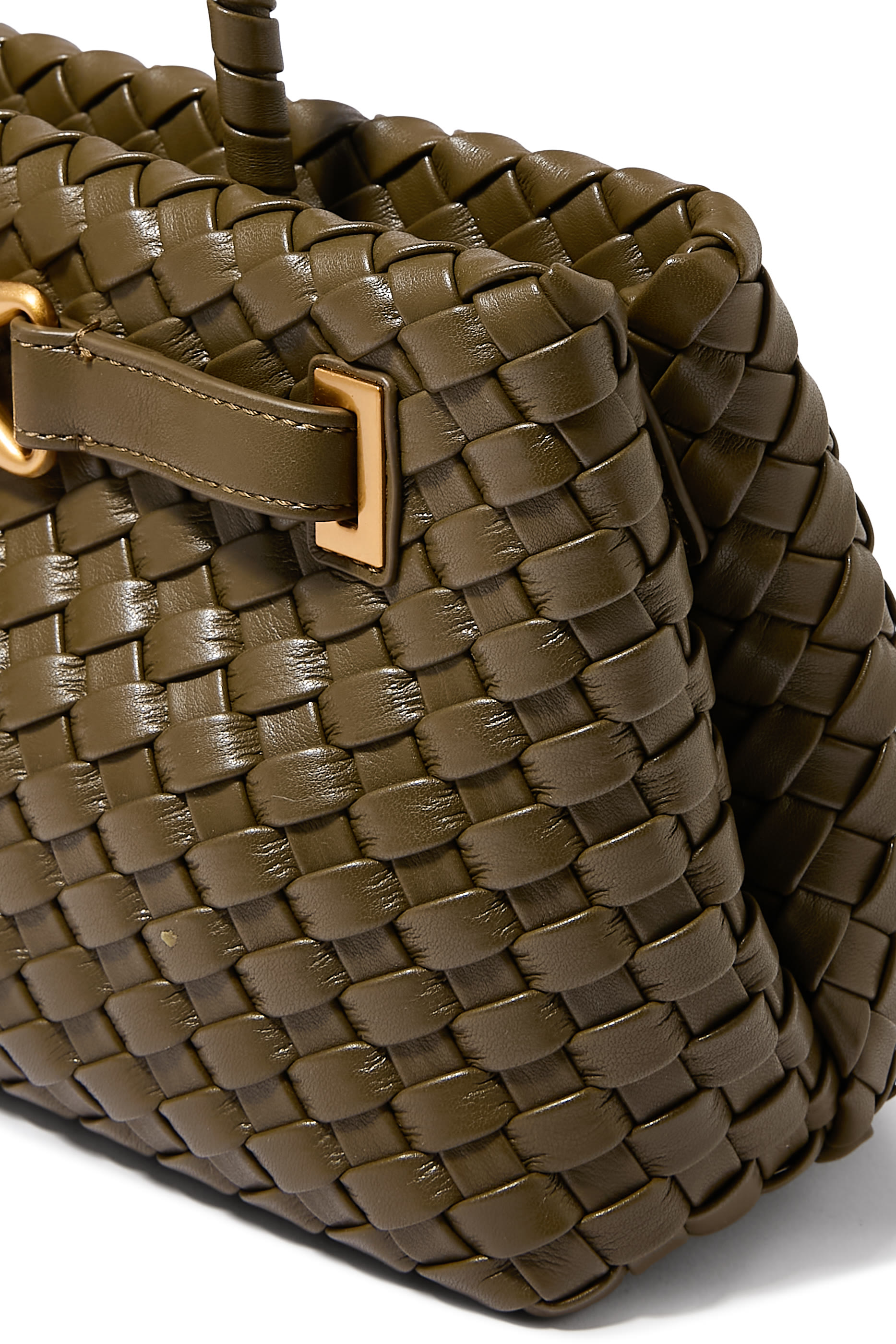 حقيبة يد إيلورا بتصميم مجدول