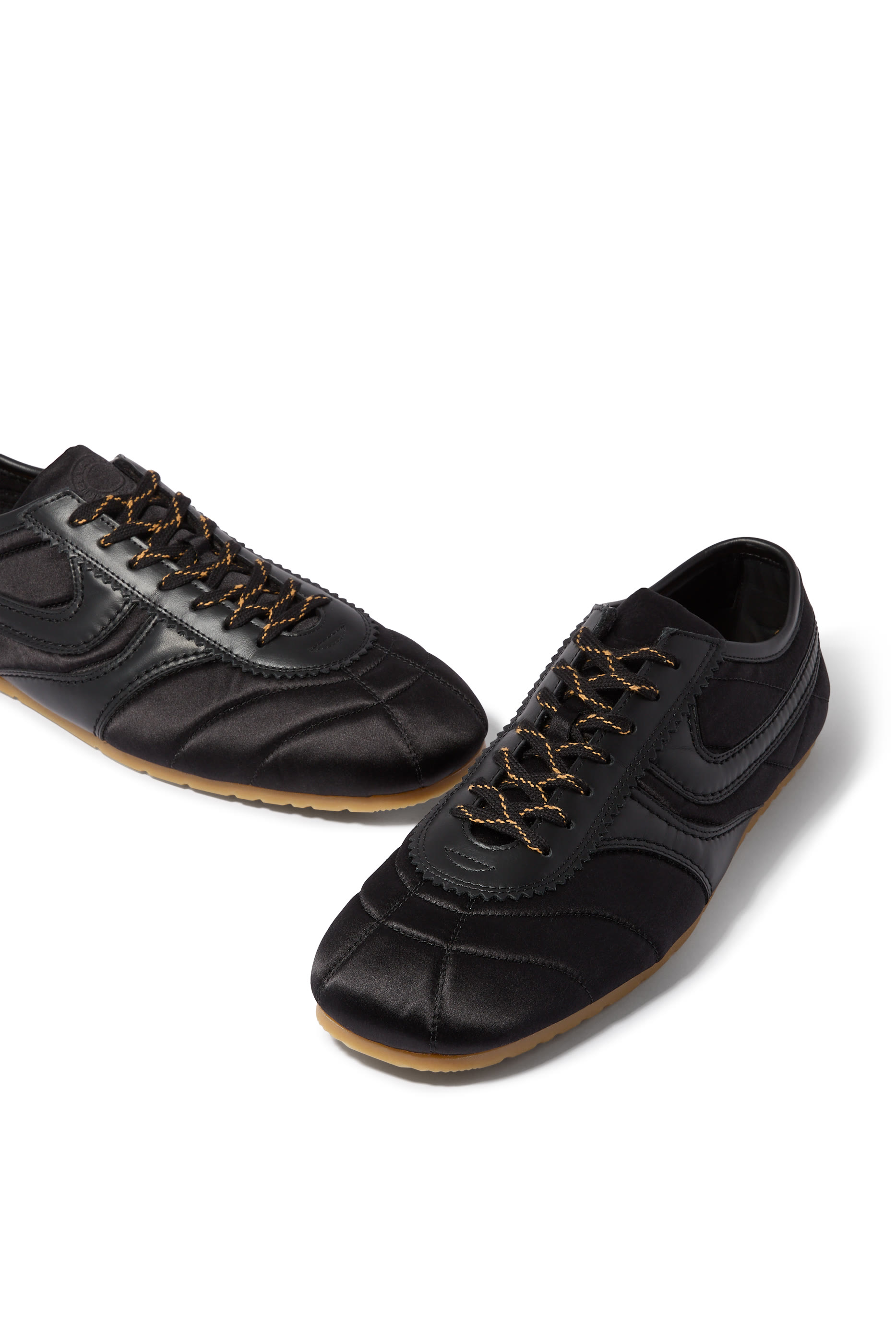 سنيكرز شمواه