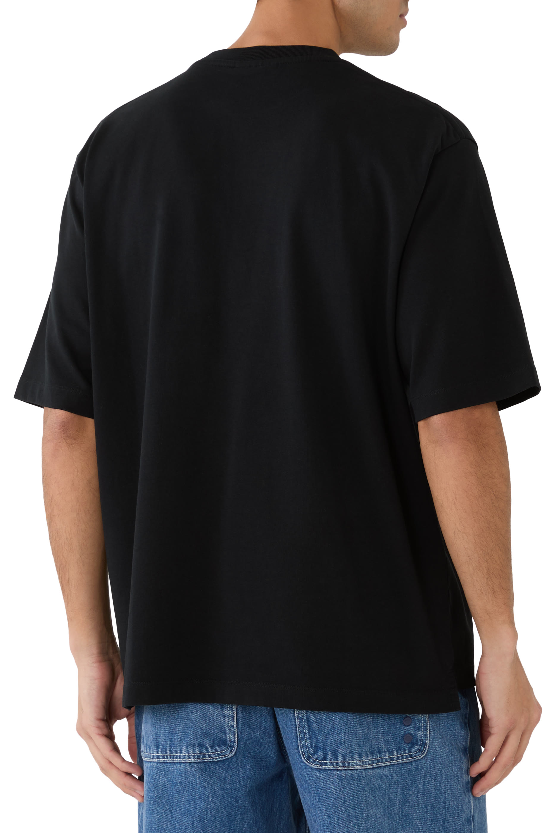 تيشيرت بقصة واسعة وشعار الماركة