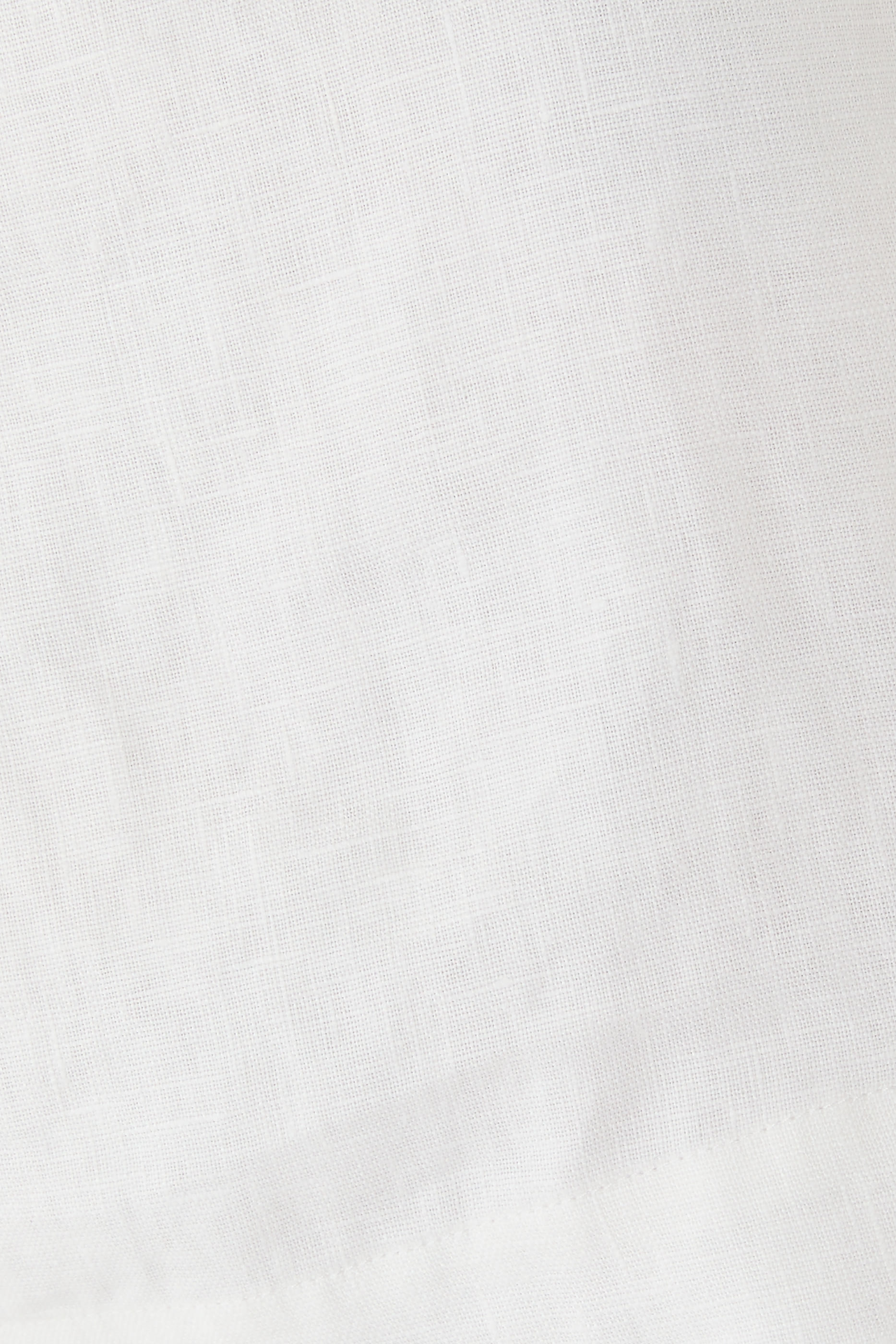 بلوزة أكيرا