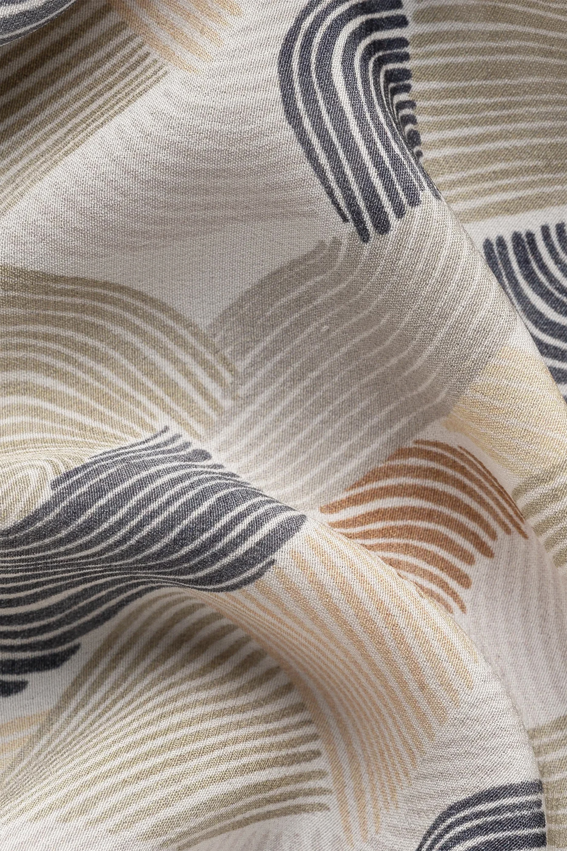 باندانا بنقشة هندسية حرير