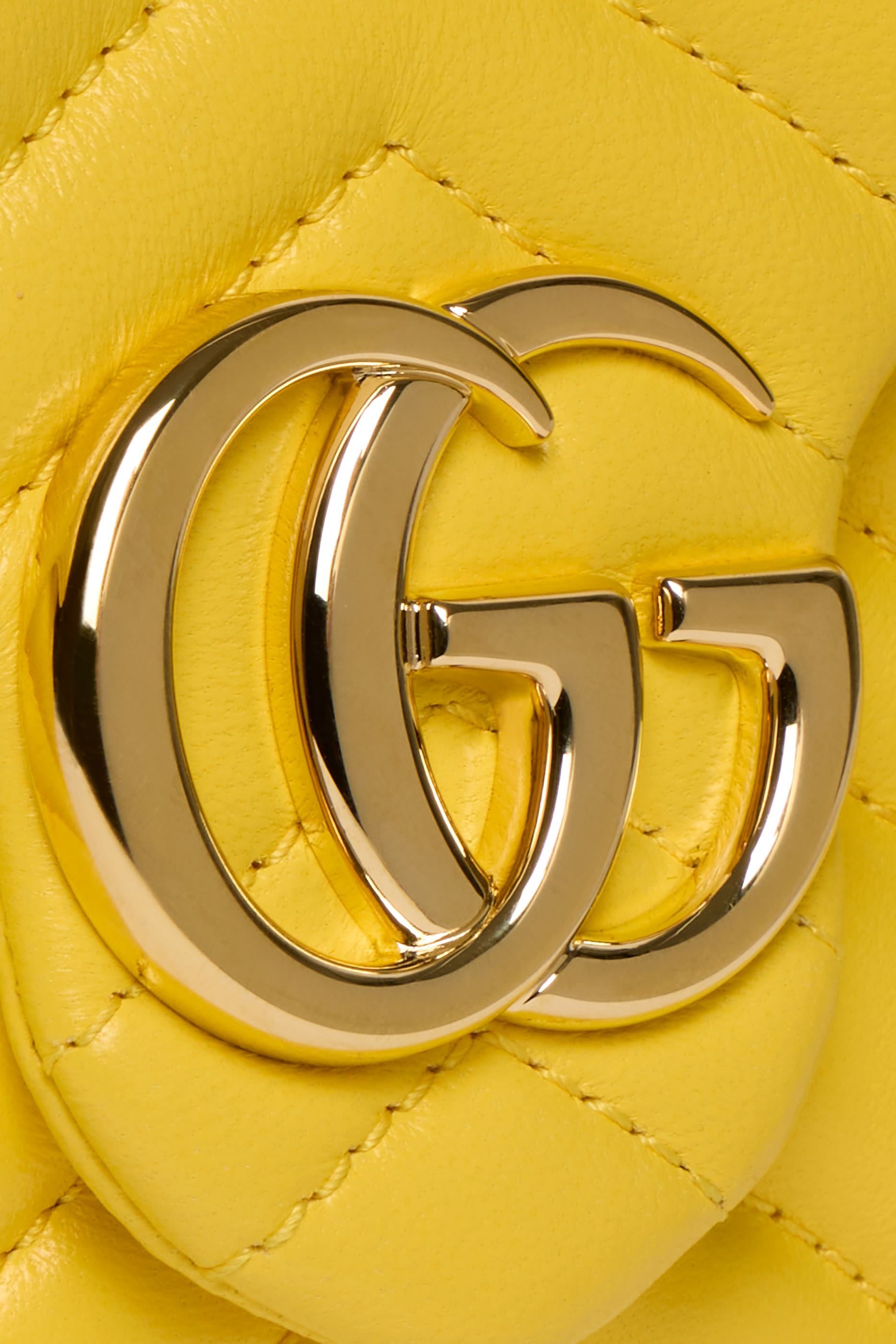 حقيبة مارمونت صغيرة بشعار الماركة