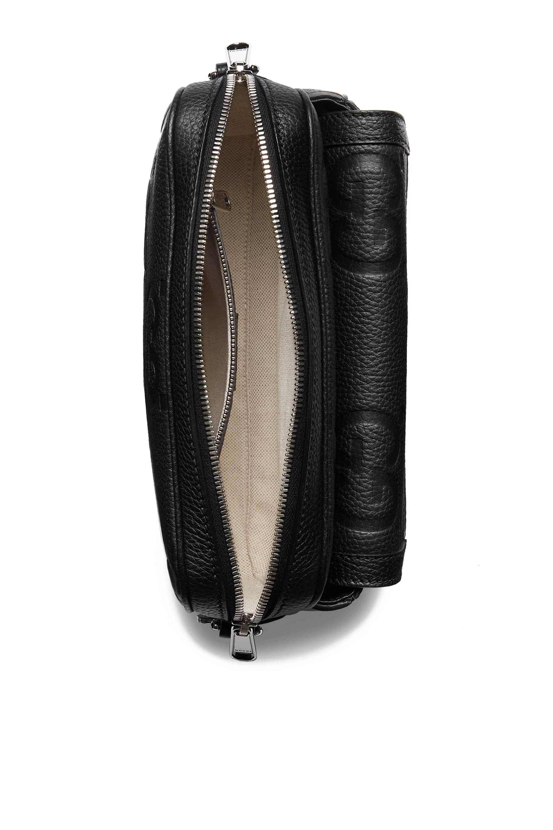 حقيبة كروس صغيرة بنقشة حرفي شعار الماركة بحجم كبير