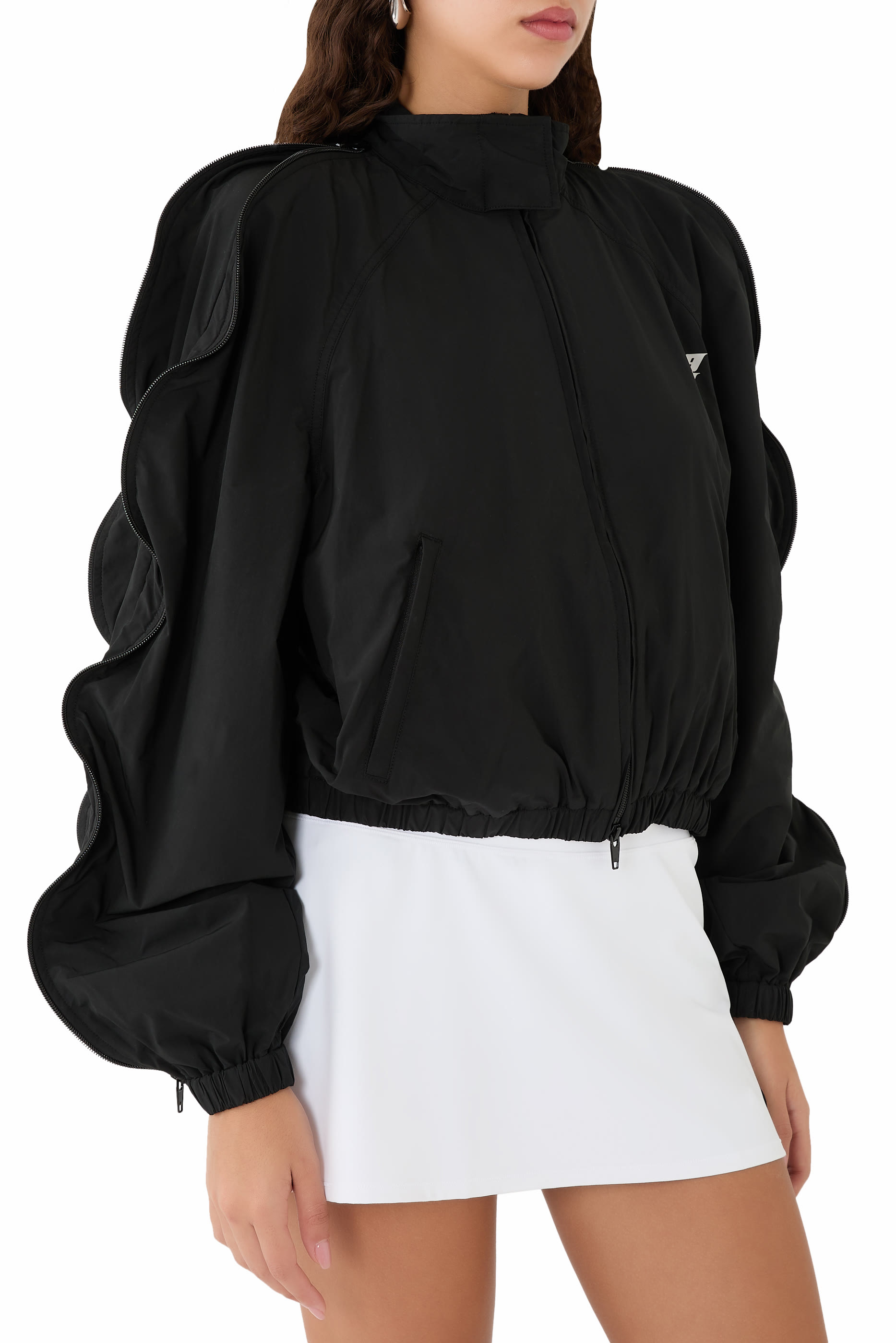 جاكيت رياضي بقصة فضفاضة