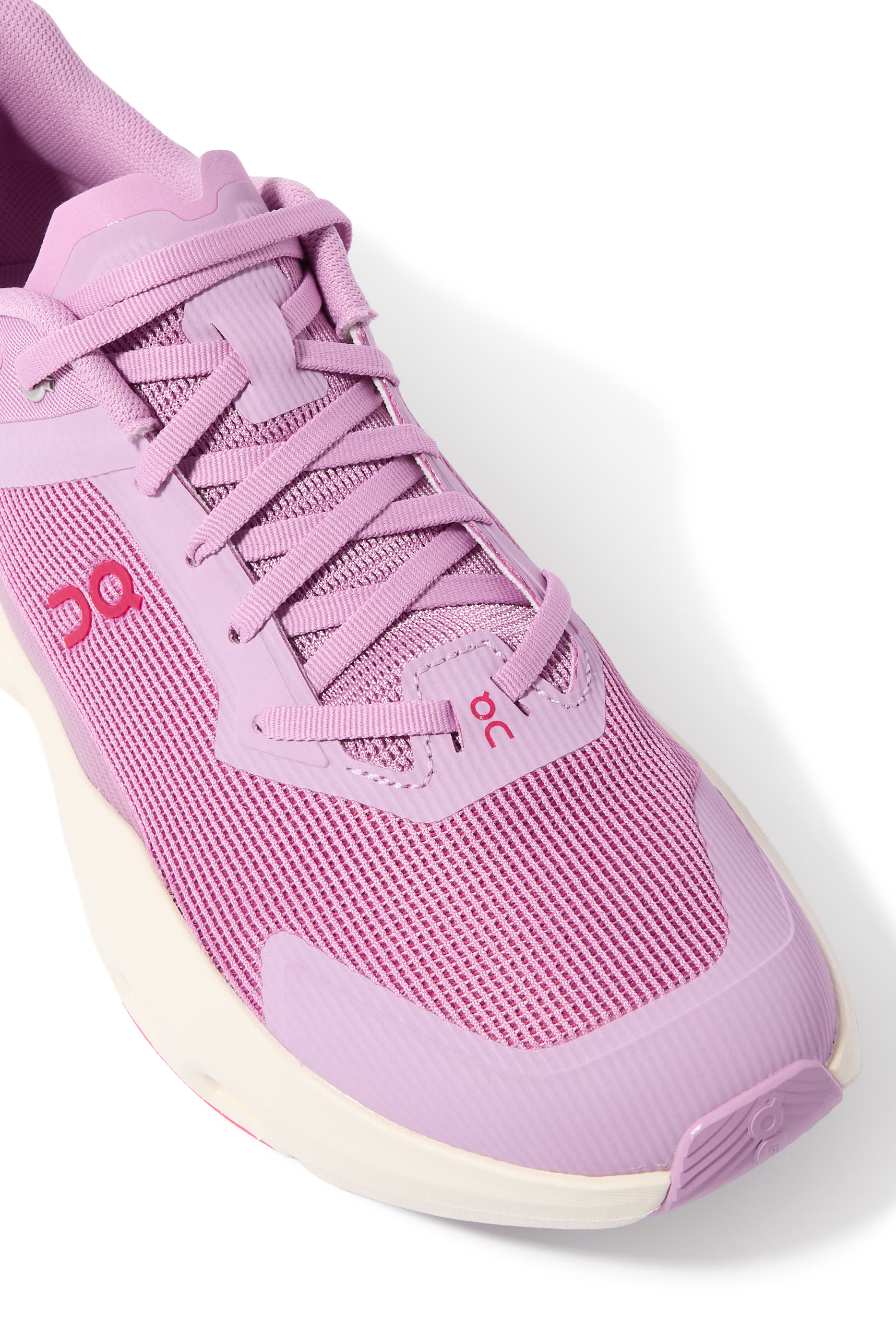 سنيكرز كلاود بيلس