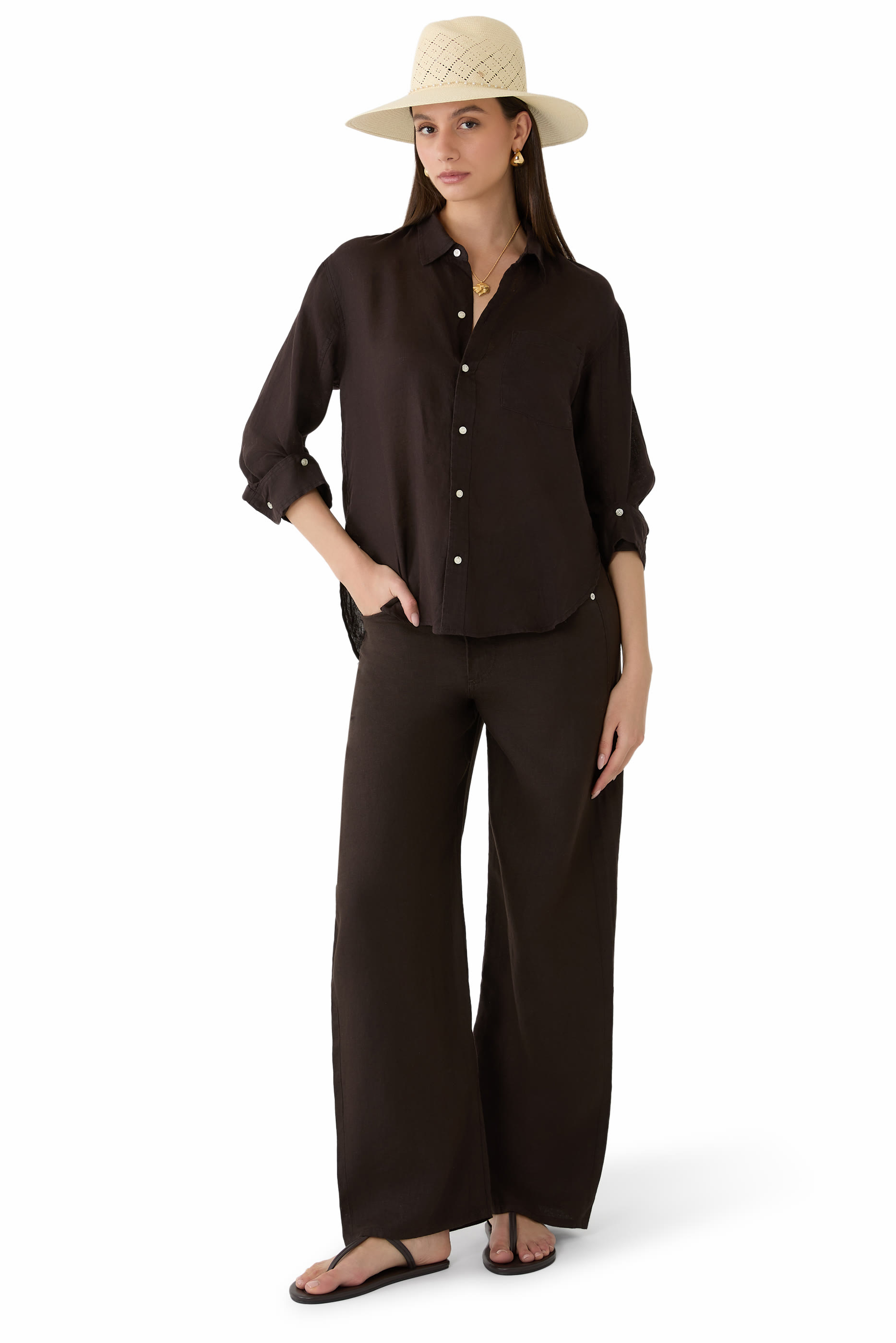 قبعة بلانش بتطريزات مفرغة 