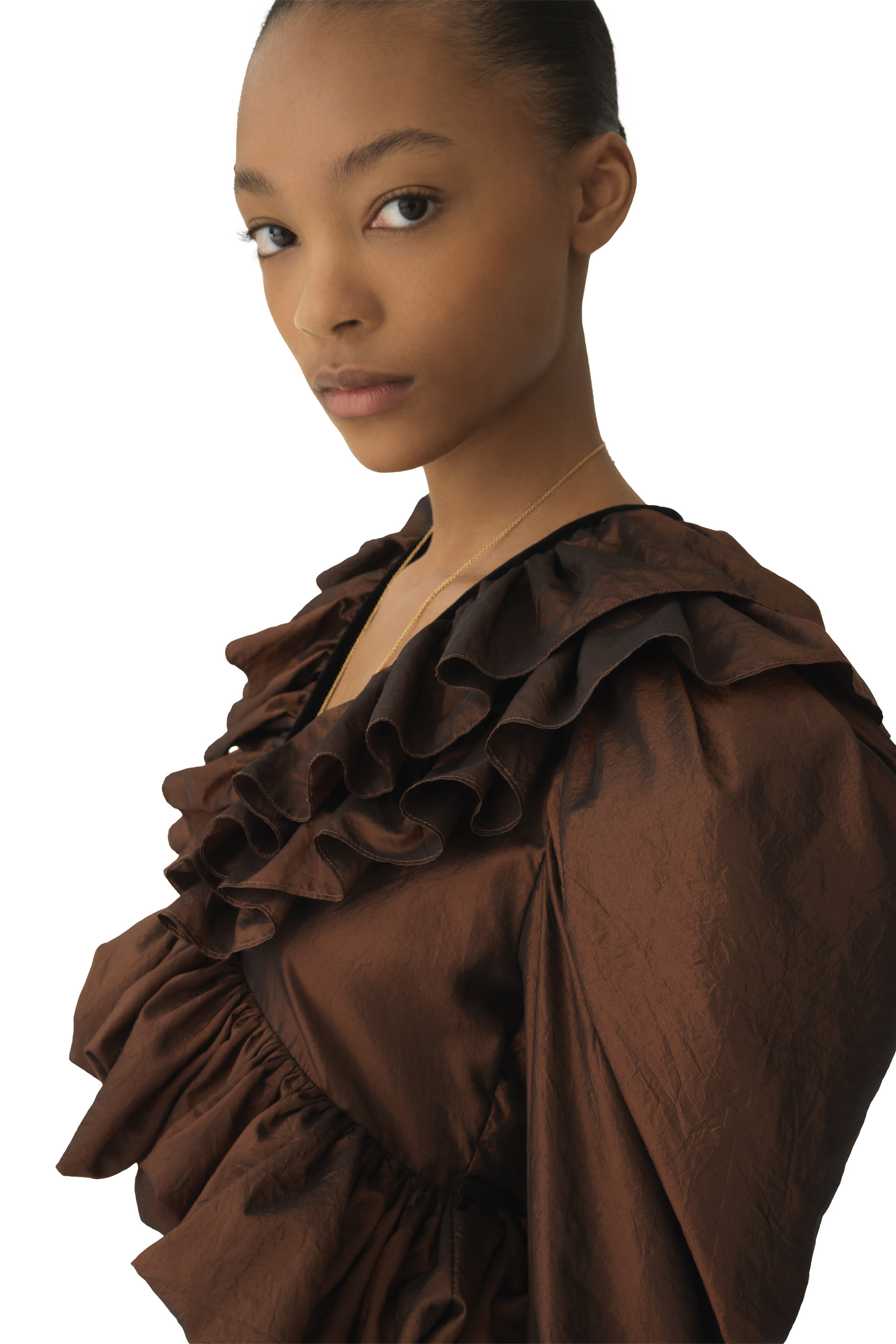 بلوزة قصيرة بياقة V وكشكش