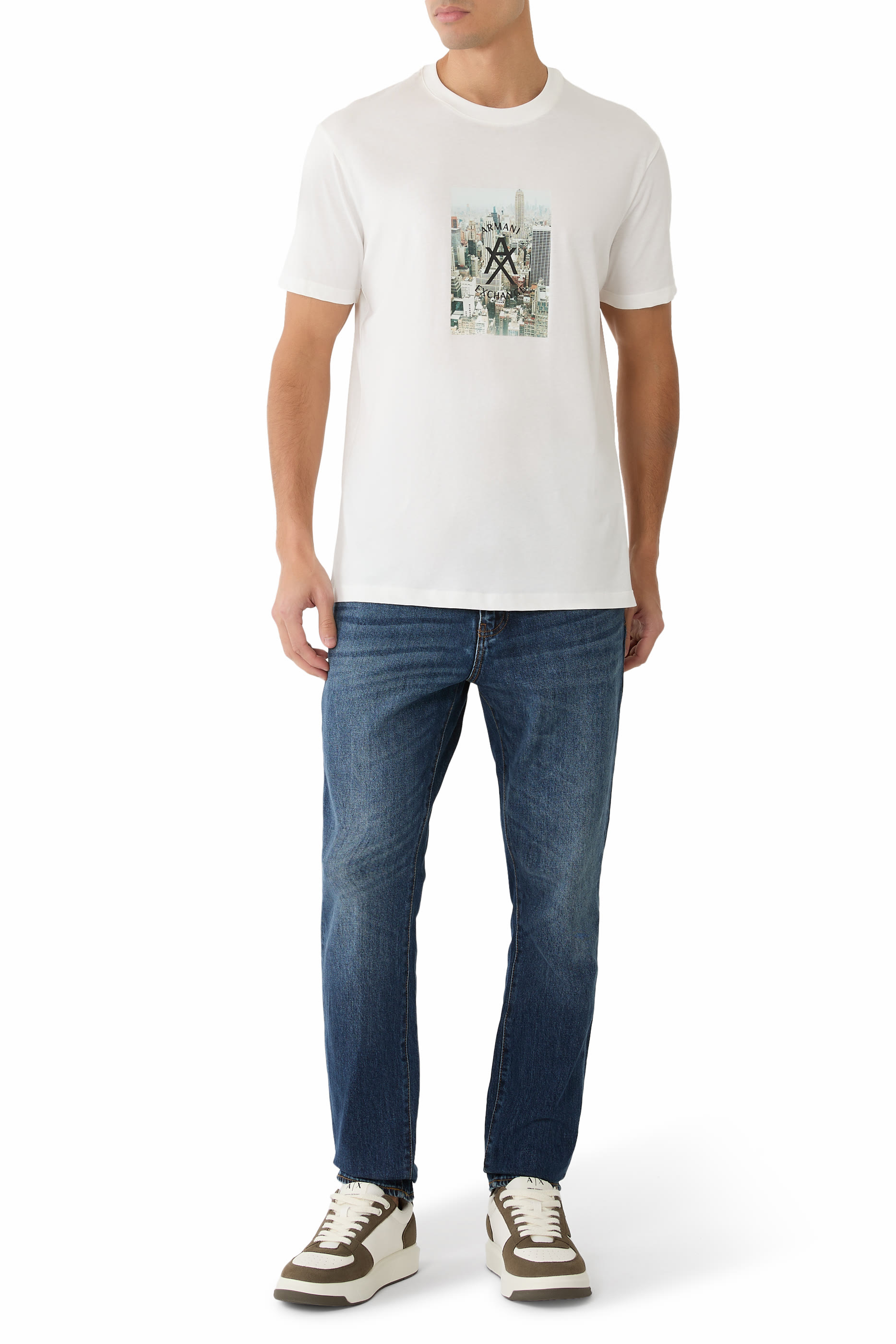 تيشيرت بشعار حرفي الماركة