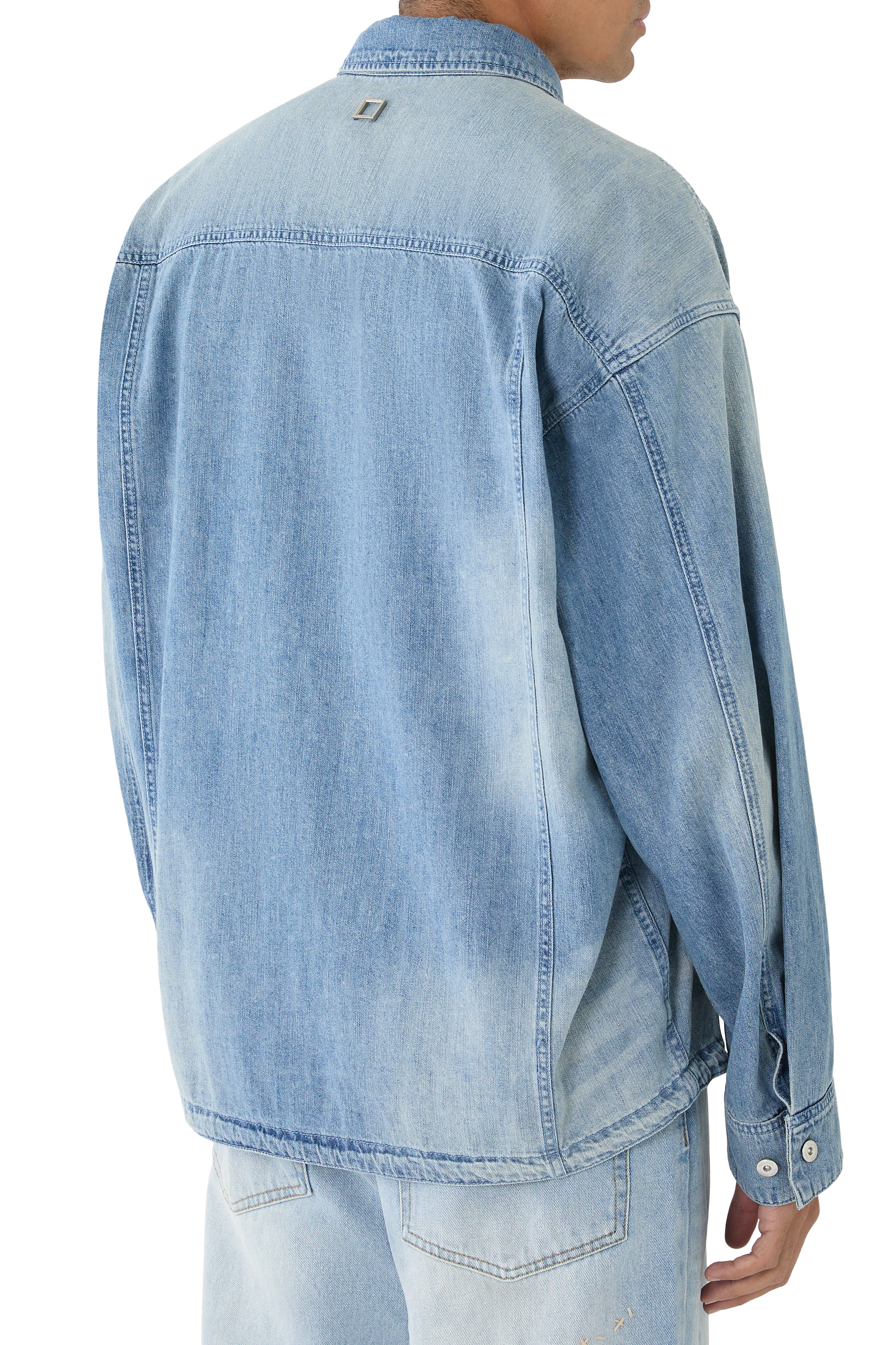 قميص بشعار الماركة دنيم