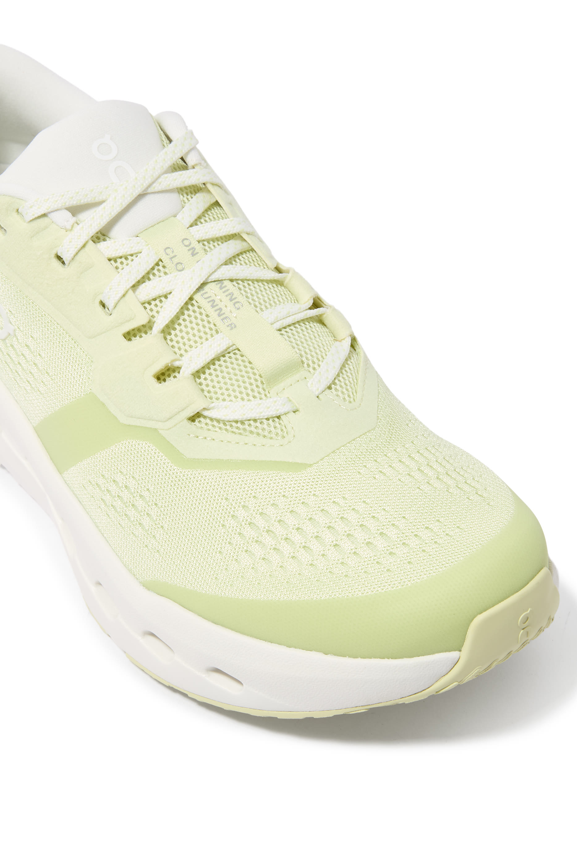 سنيكرز كلاود رانر 3