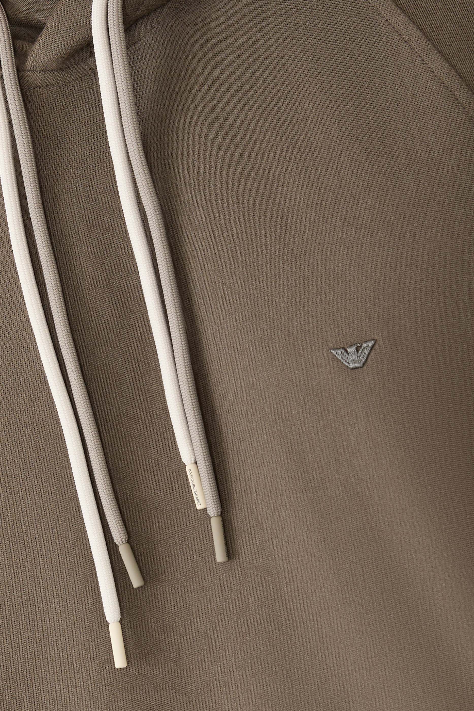 هودي بشعار الماركة بحجم صغير