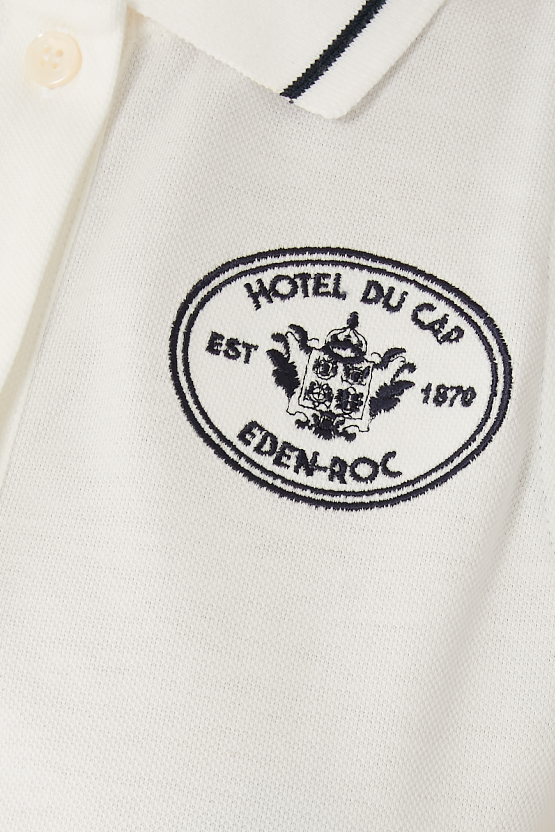 فستان بولو مطرز بشعار إدين قطن بيكيه 