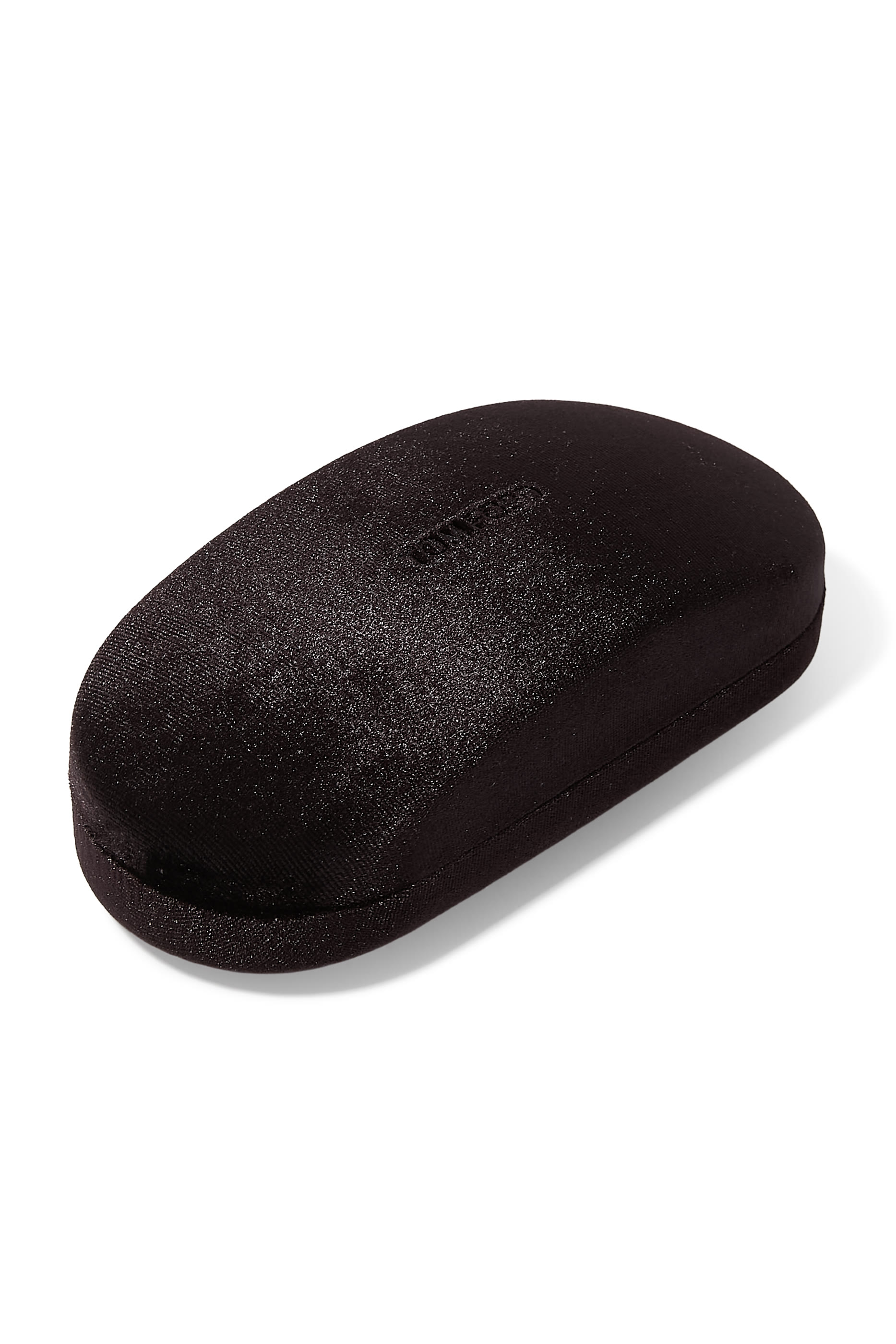 نظارة شمسية بإطار كبير