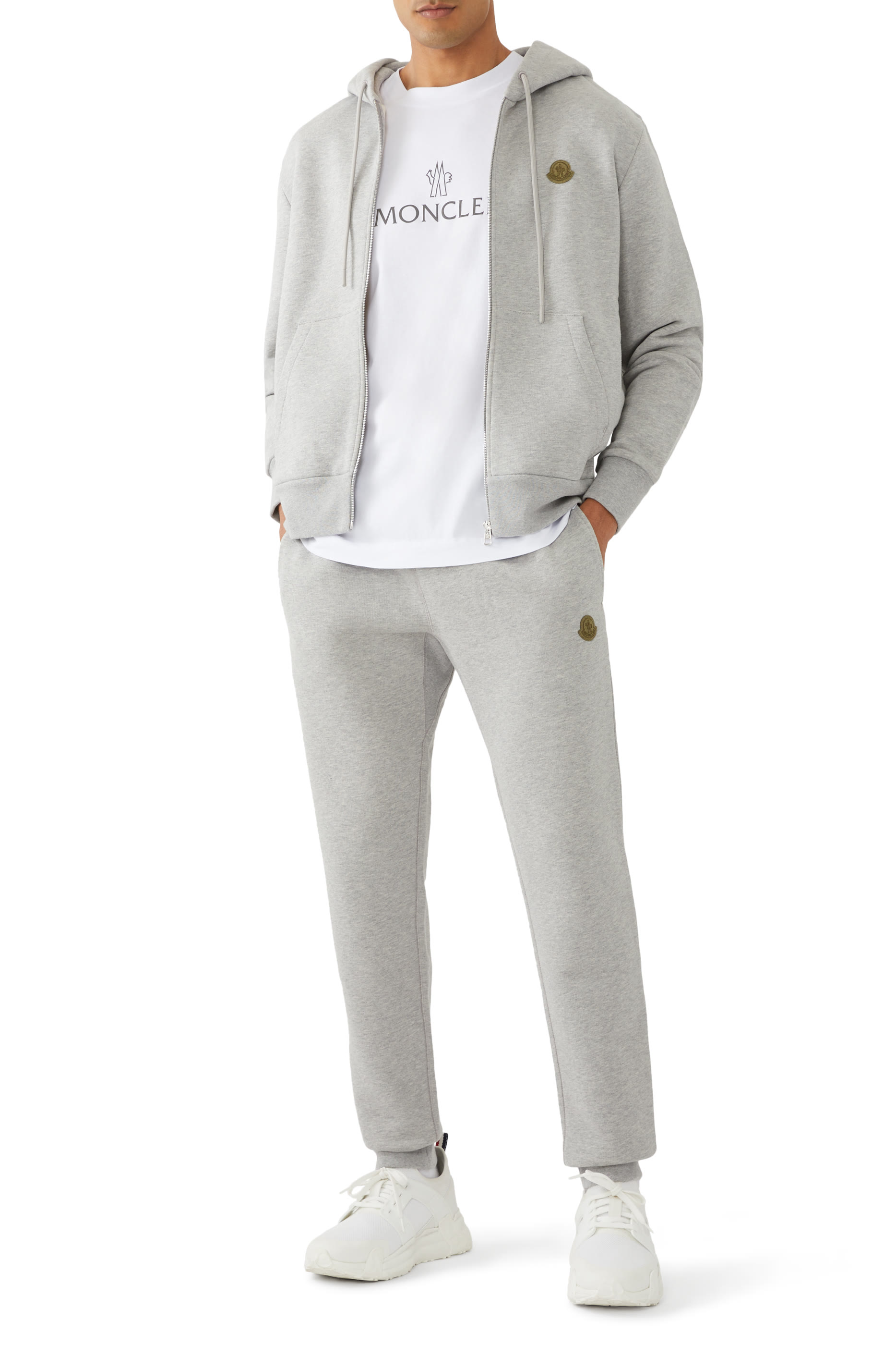 بنطال رياضي بشعار الماركة