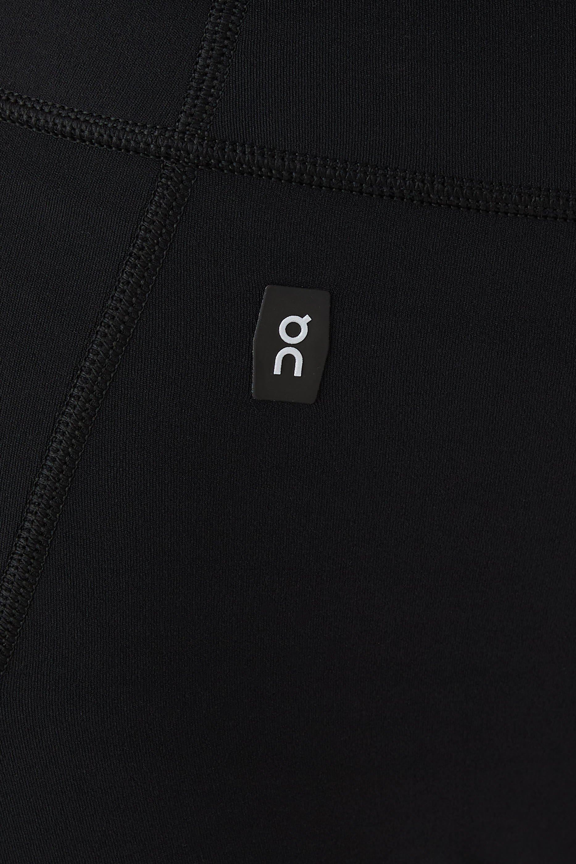 شورت ضيق من ستوديو