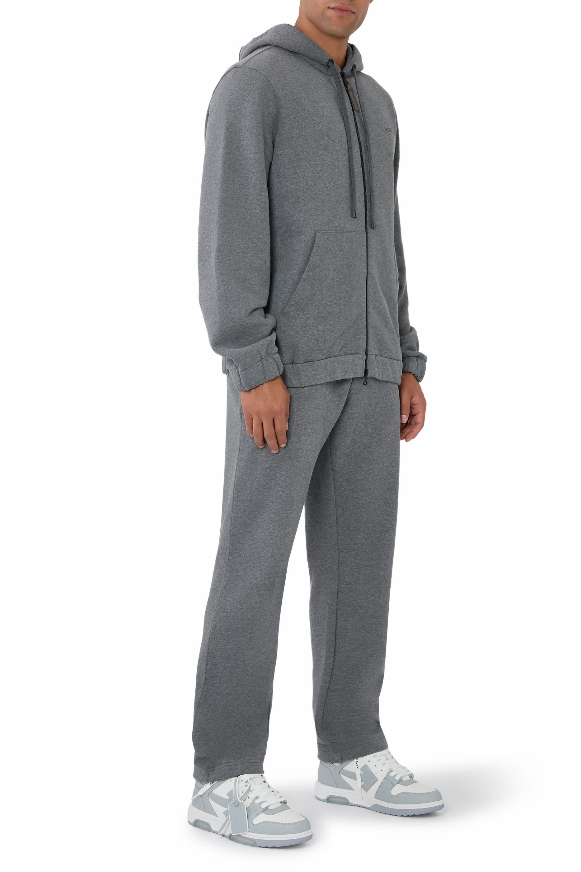 سنيكرز اوت اوف اوفيس