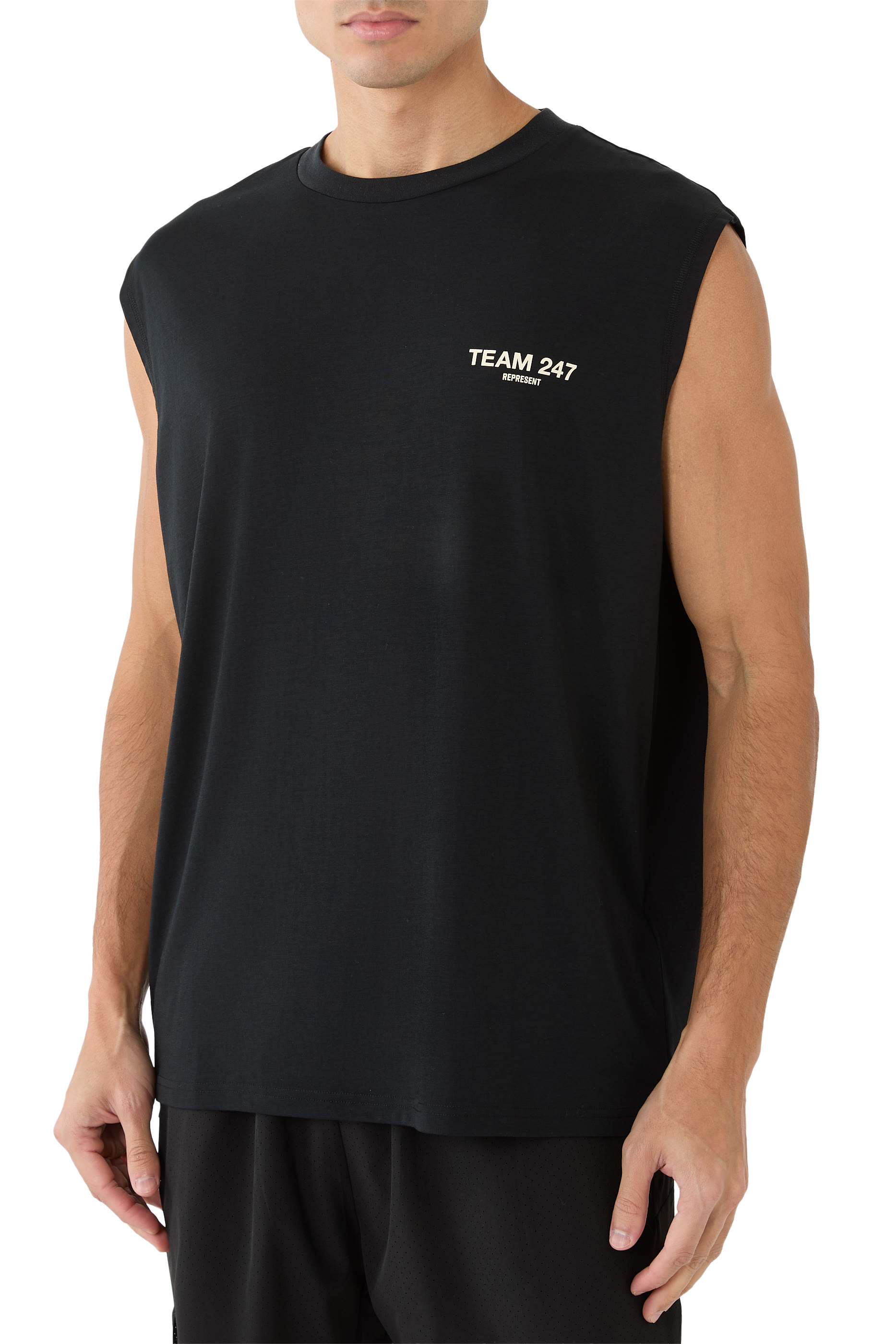 بلوزة بقصة فضفاضة بلا أكمام ونقشة تيم 247