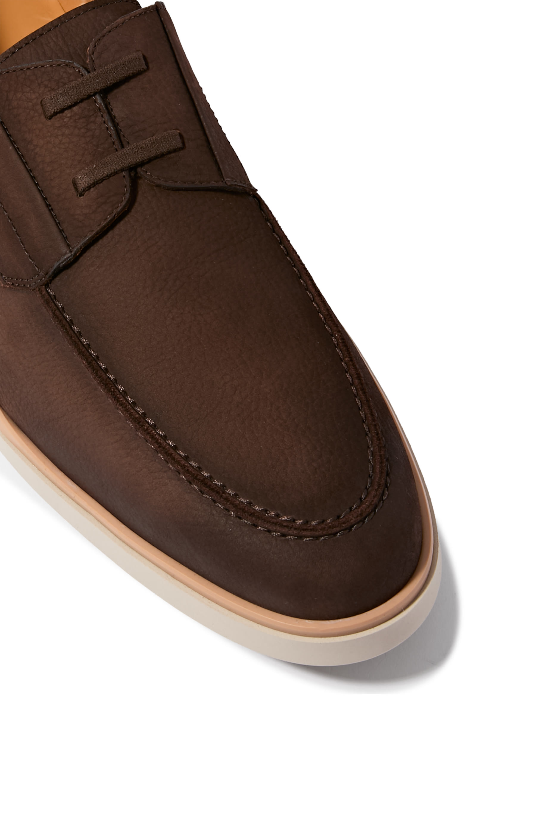 حذاء كالب سهل الارتداء