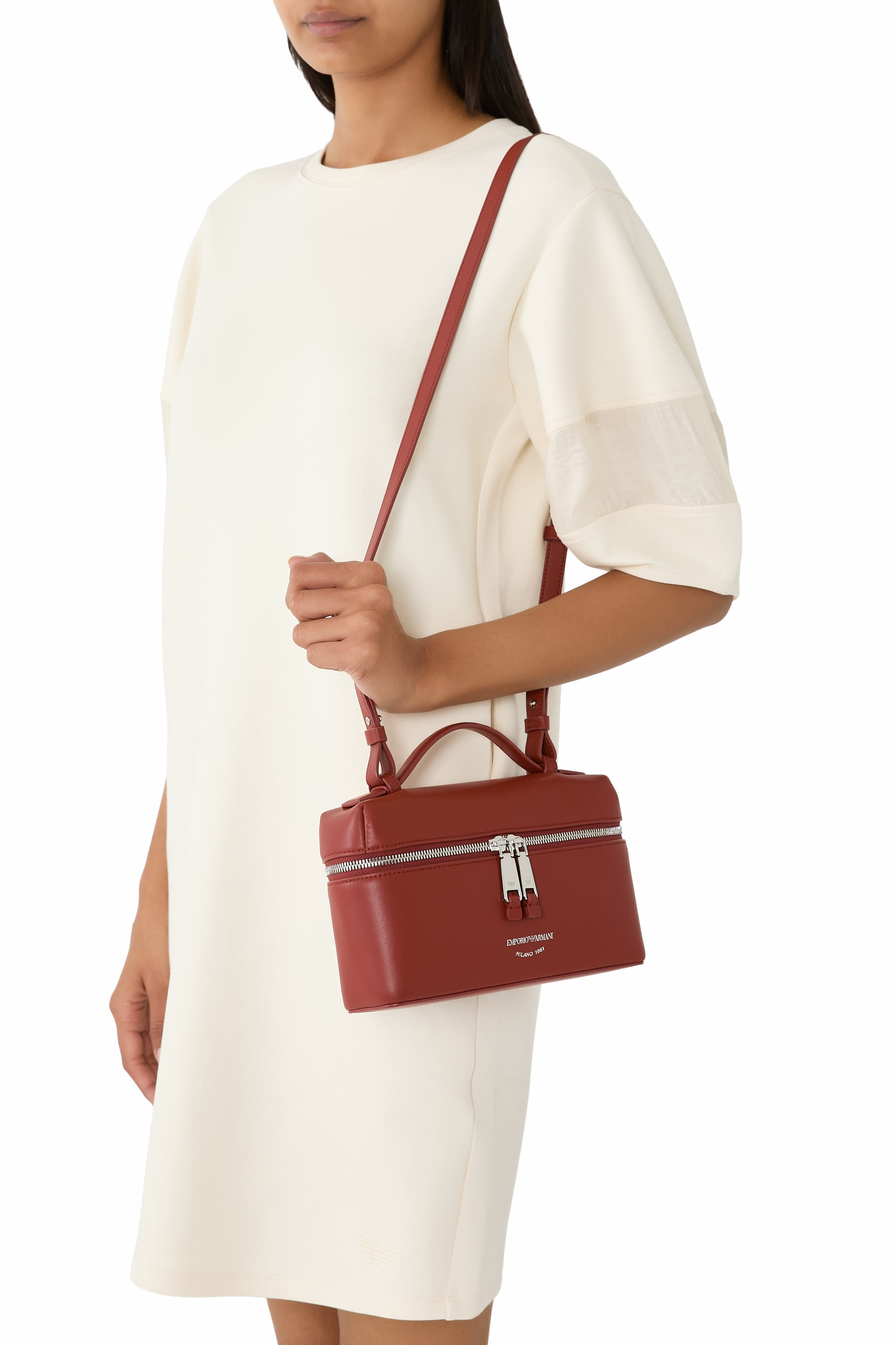 حقيبة مكيا بحمالة كتف جلد نابا