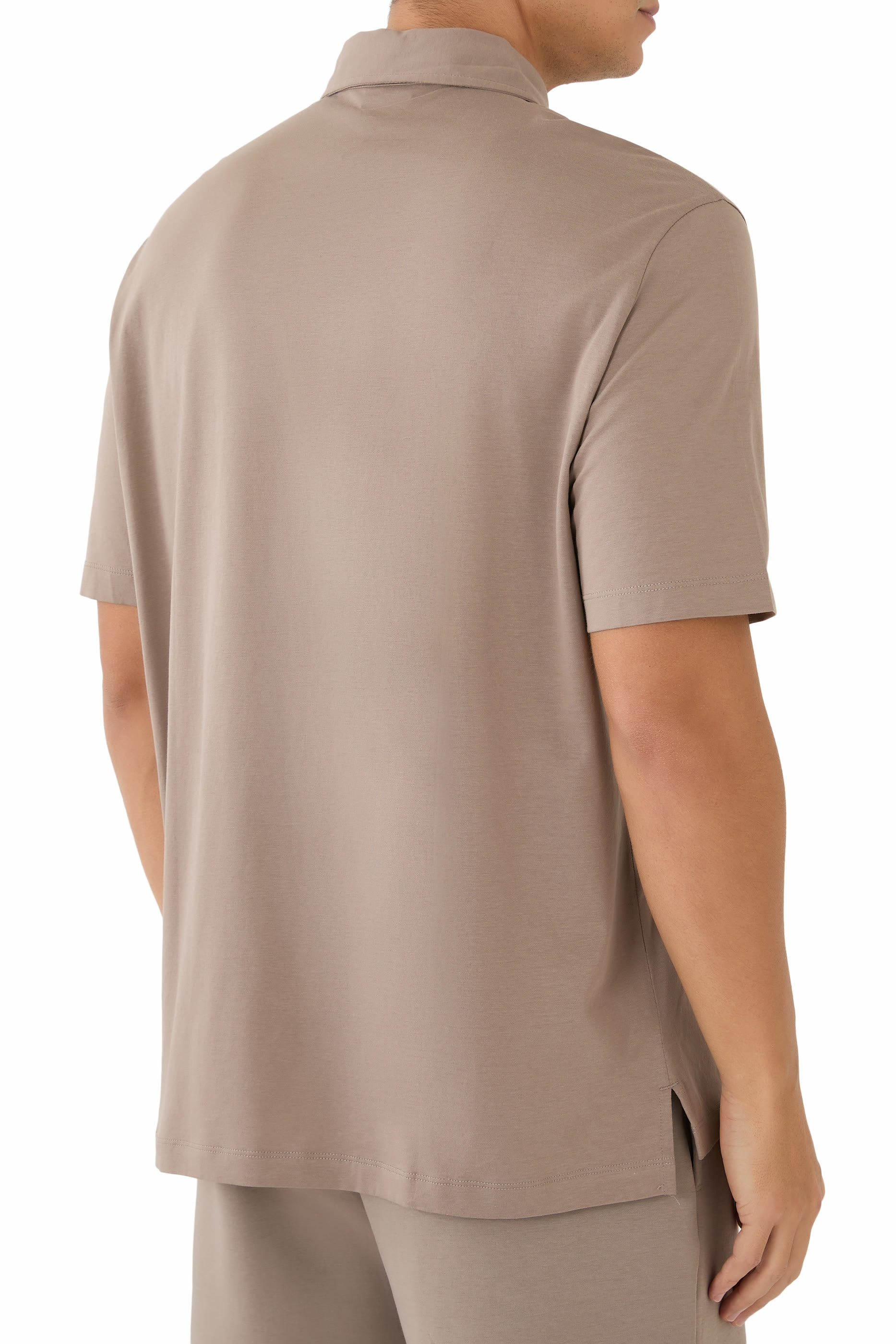 قميص بولو بشعار الماركة