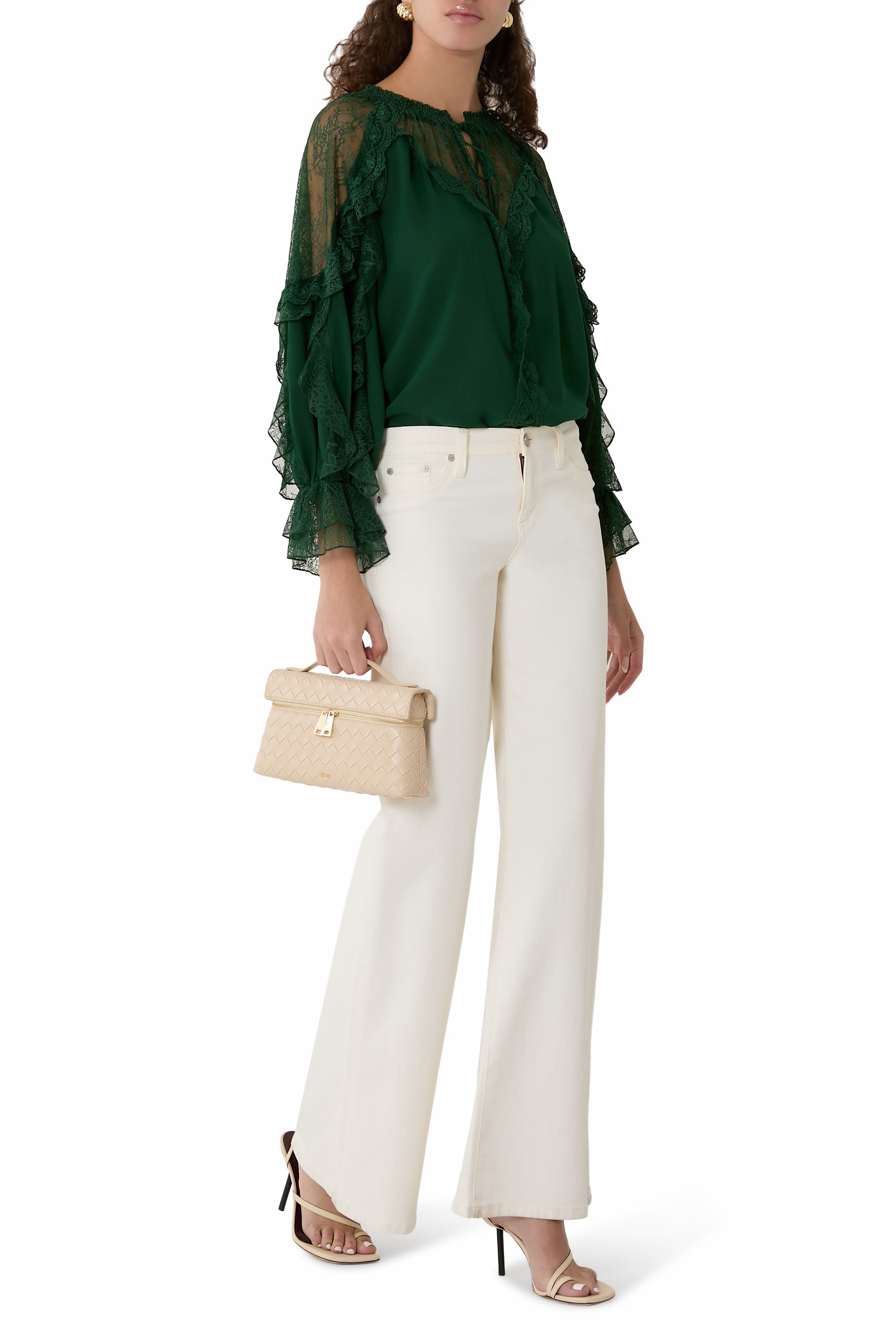 بلوزة ألينا دانتيل